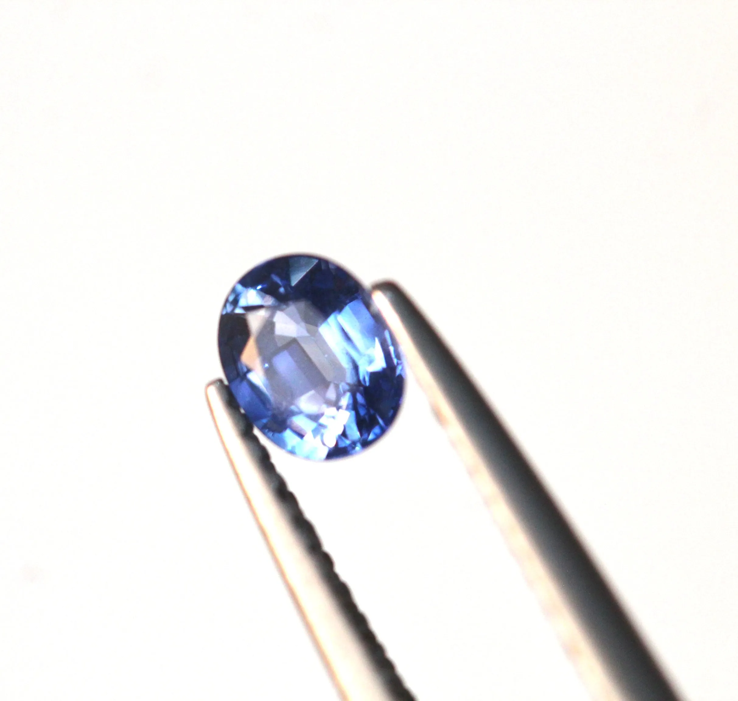 0.43 carats oval Natural Blue Ceylon Sapphire