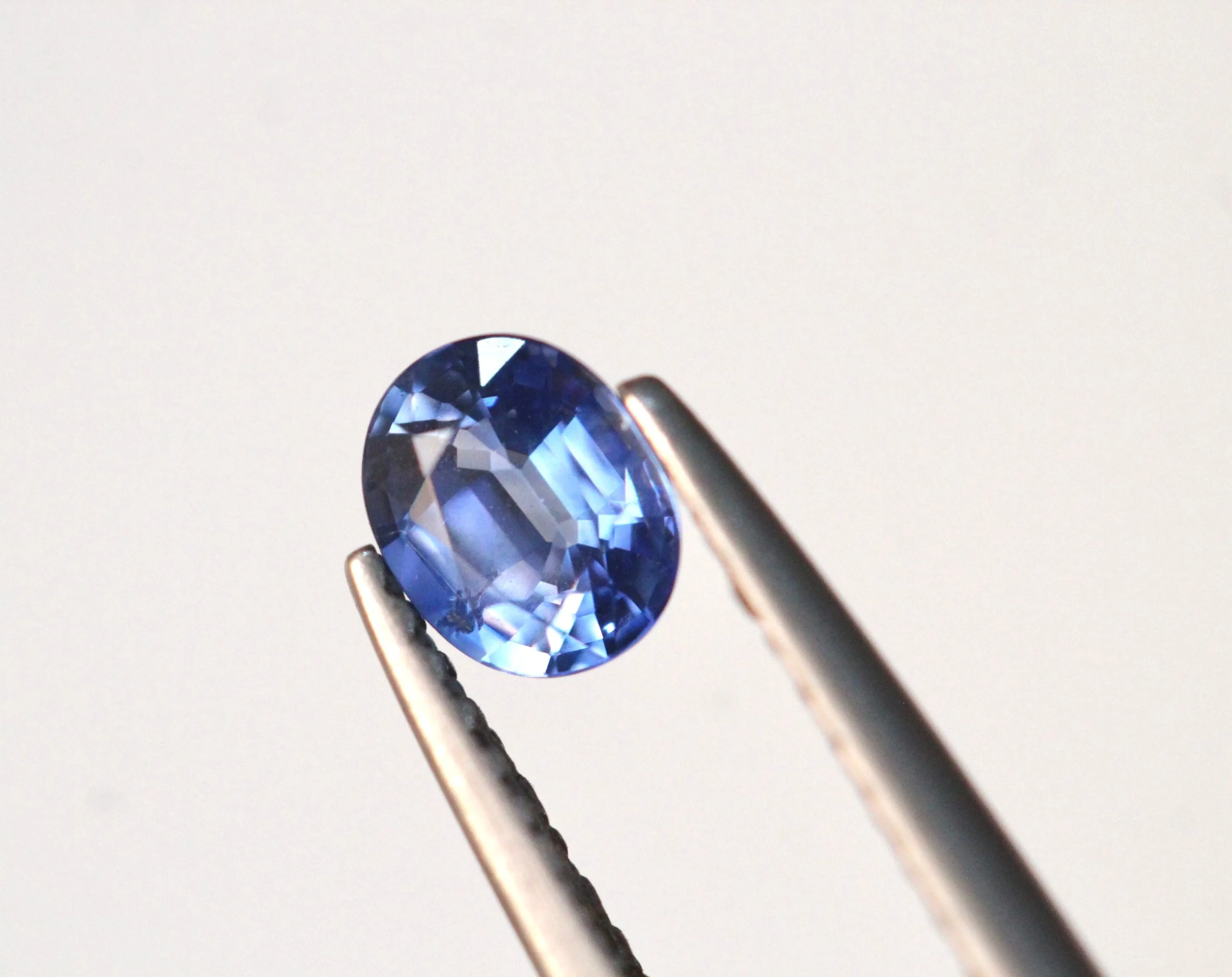 0.43 carats oval Natural Blue Ceylon Sapphire