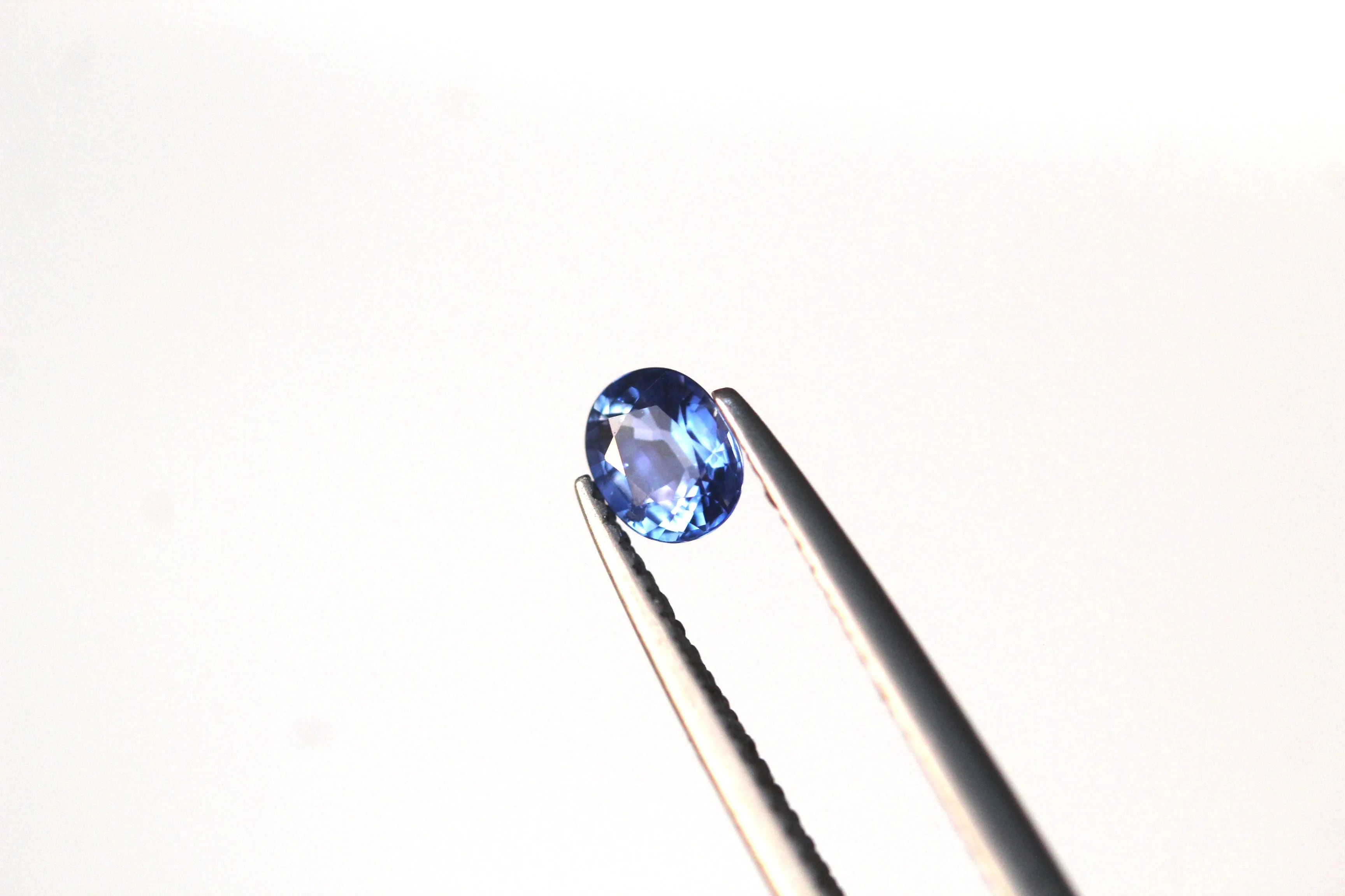 0.43 carats oval Natural Blue Ceylon Sapphire