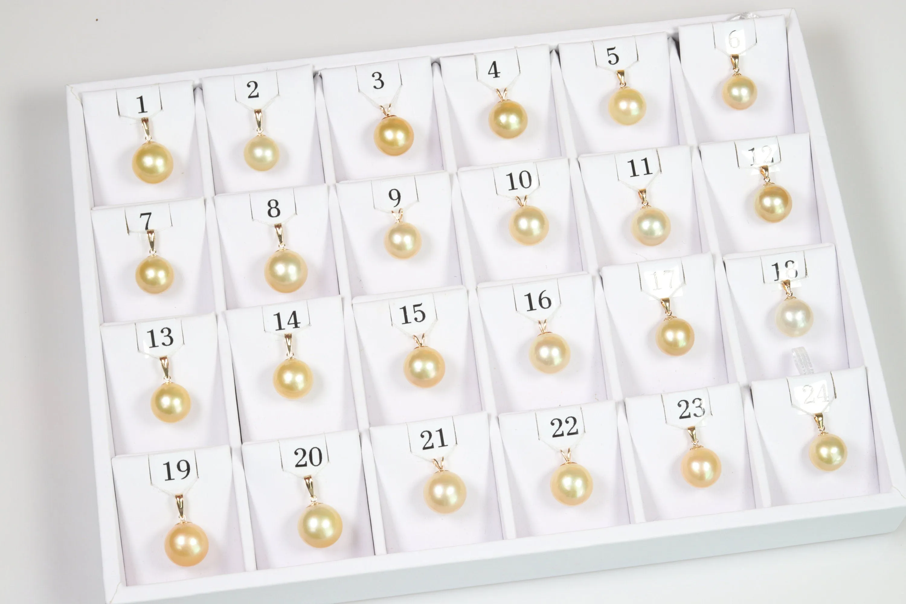 12.5mm-14.7mm Golden South Sea Pearl Pendants, AAA Quality Round (GSSP001)