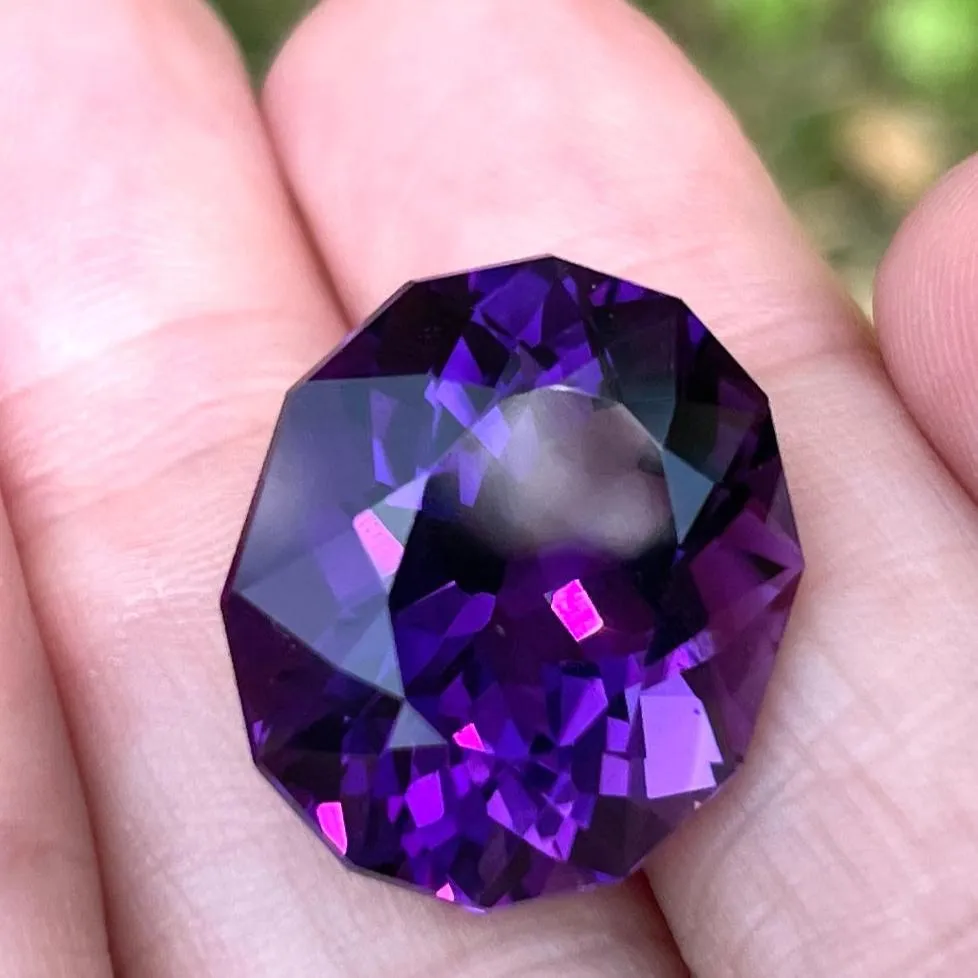17.15 Ct. Large pendant/bracelet size Amethyst Uruguay Custom-Cut Oval