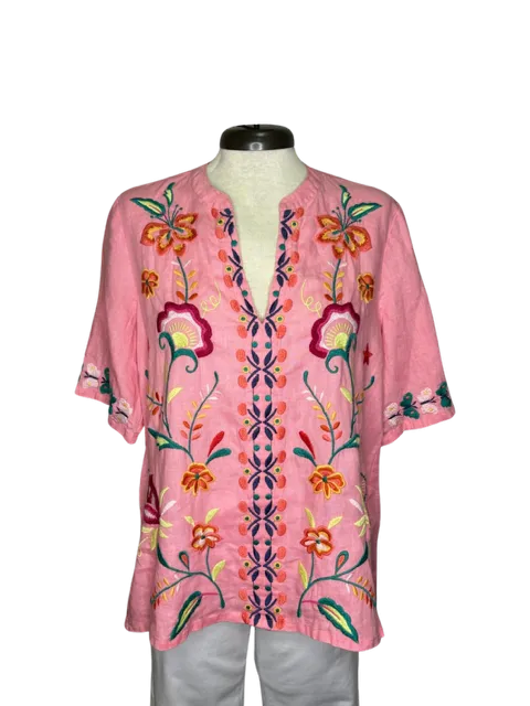 Averi Easy V-Neck Top