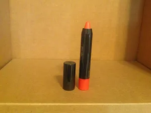 Avon Ultra Color Lip Crayon (Carefree Coral)