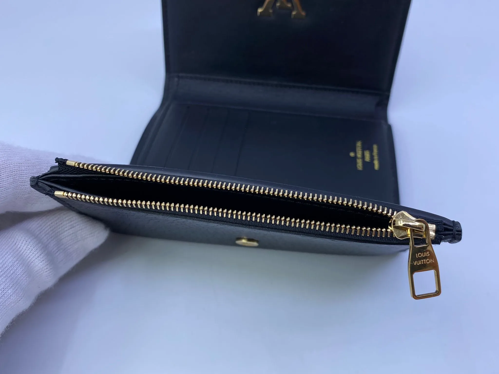 Capucines Compact Sunny Wallet