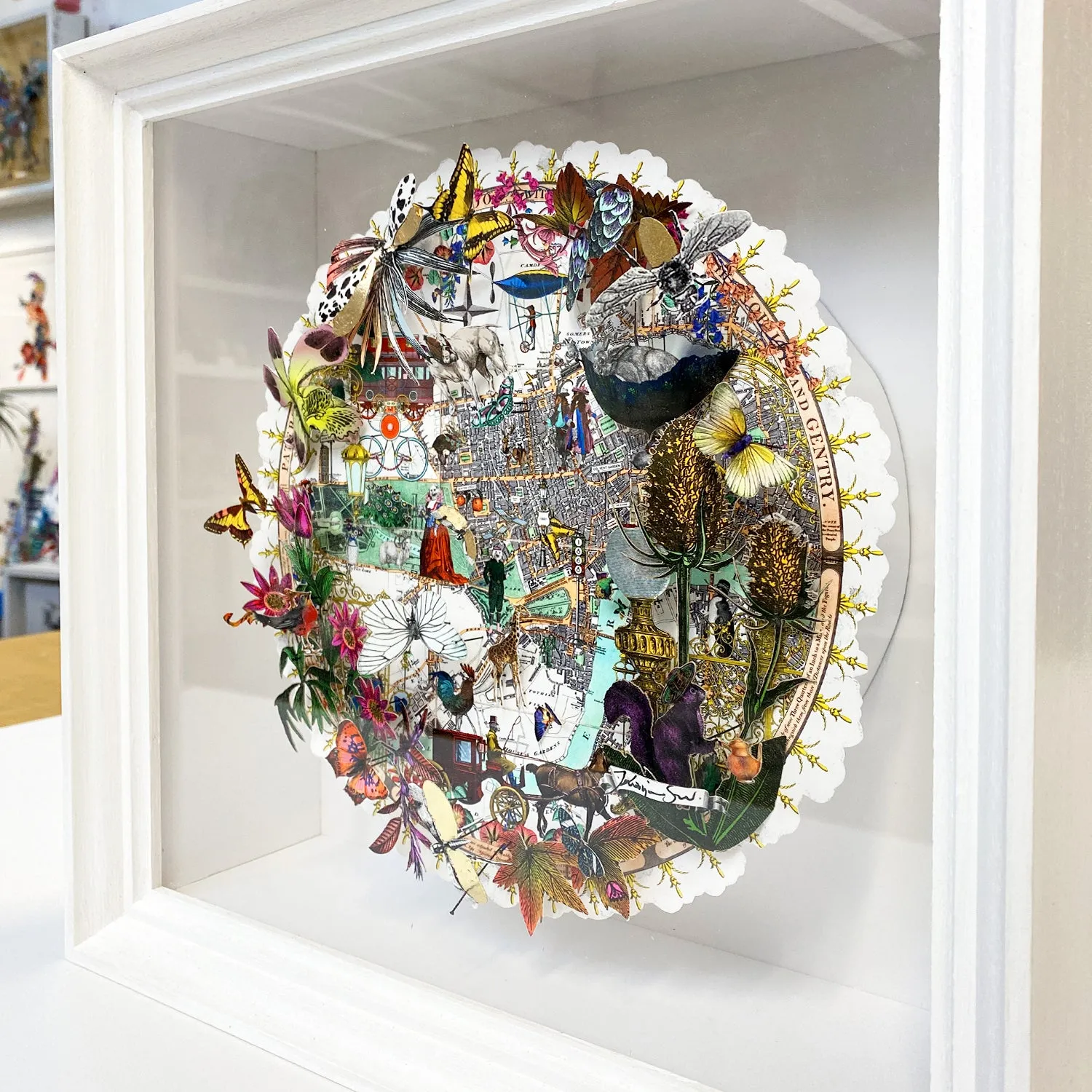 Circular Modern Lundunar Kort - Gulur - Original Artwork