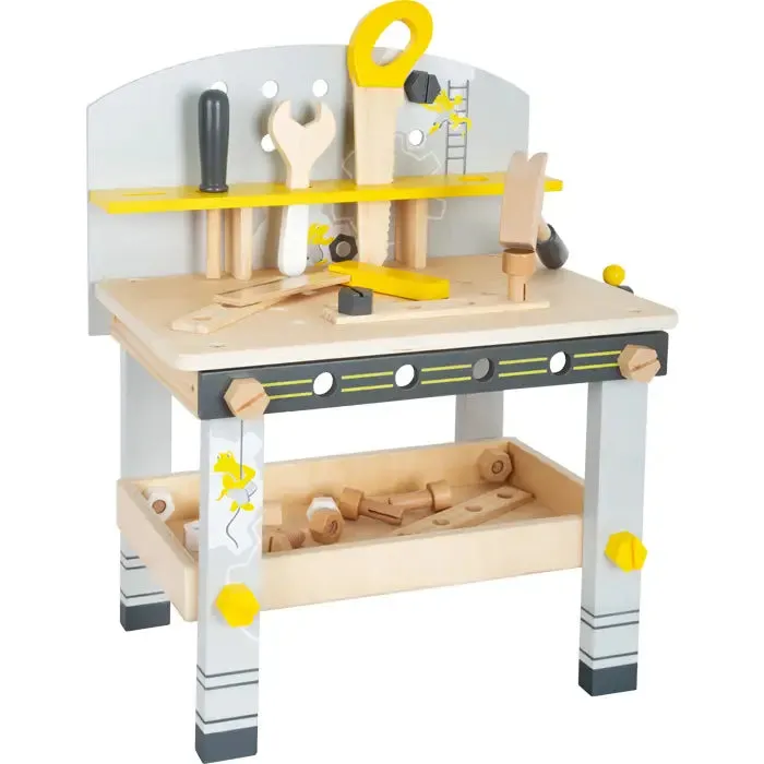 Compact Wood Workbench