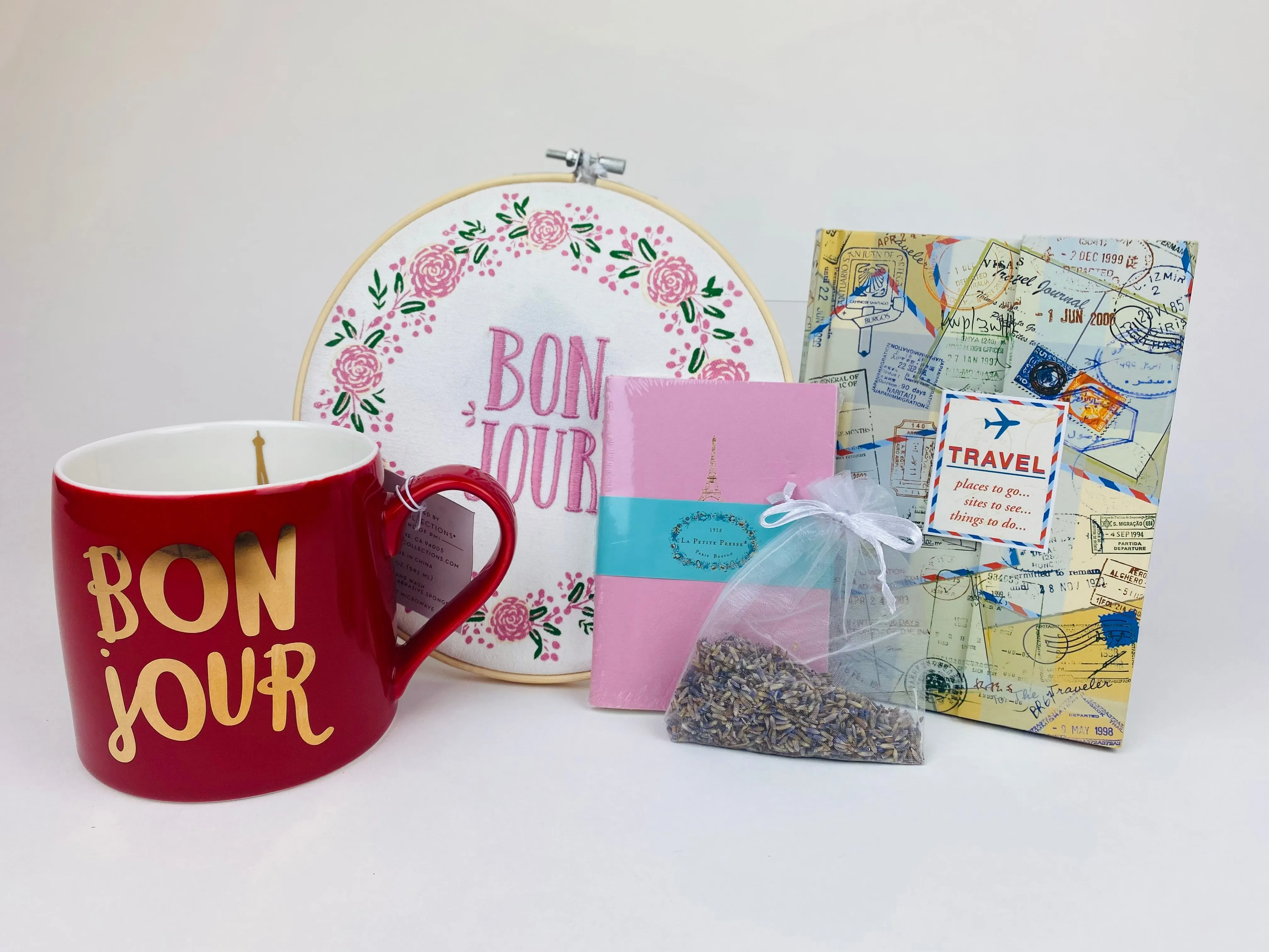 Custom Gift Baskets | Resort Wear Accessories