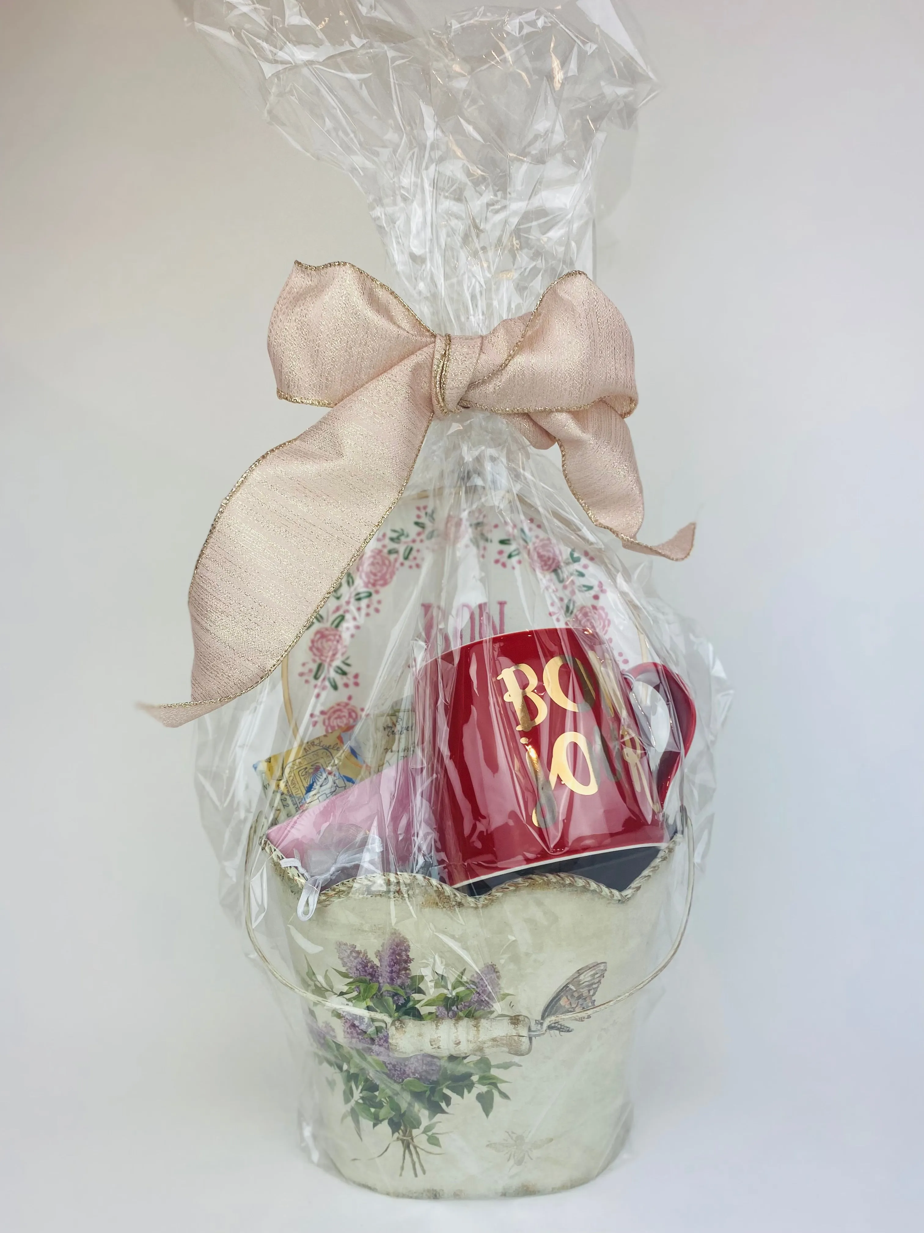 Custom Gift Baskets | Resort Wear Accessories