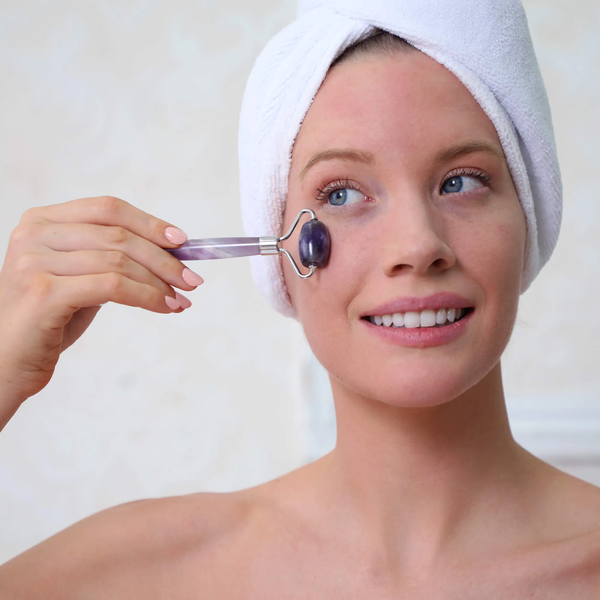 Daily Amethyst Facial Roller