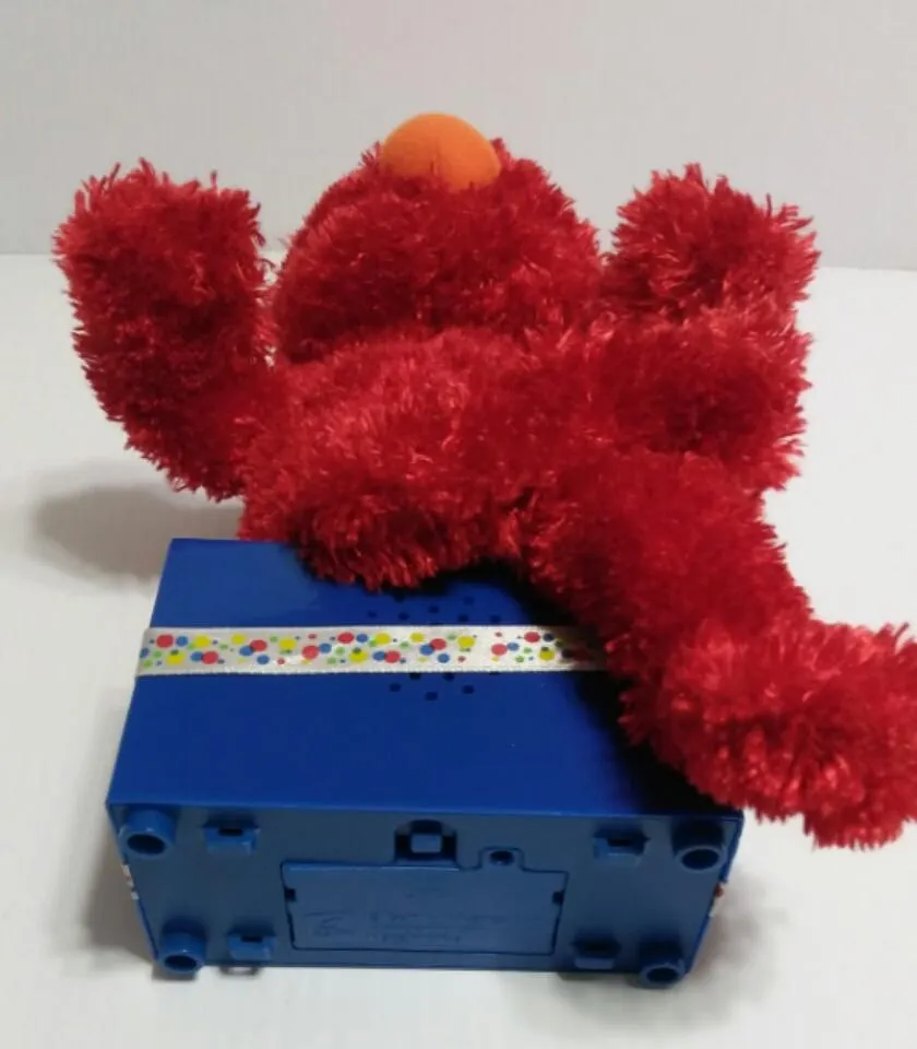 Gemmy 2007 Sesame Street Birthday Party Elmo