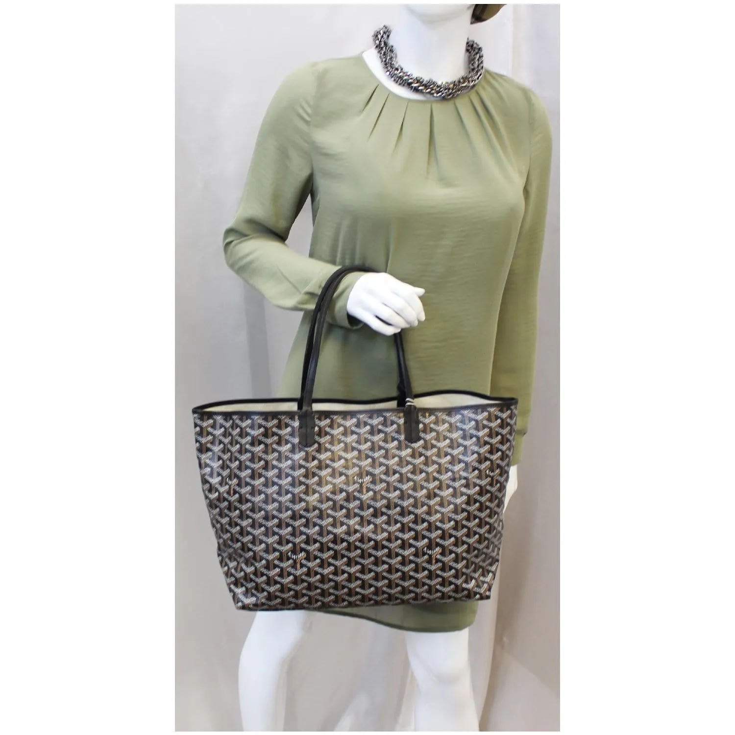 GOYARD Goyardine Saint Louis PM Tote Bag Black