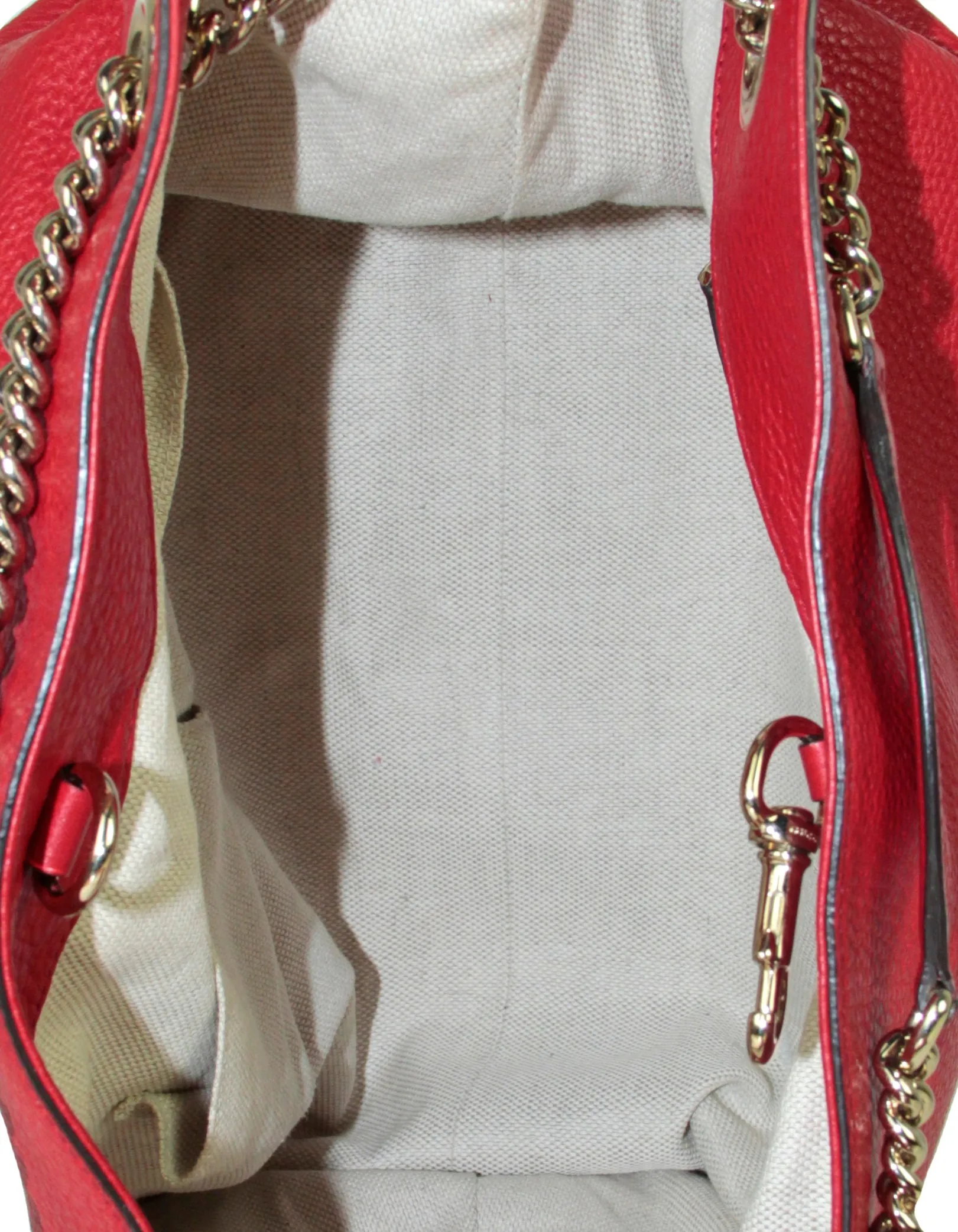 Gucci Red Pebbled Calfskin Leather Soho Chain Tote Bag