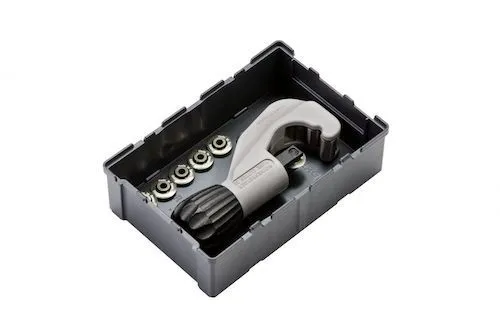 Hand tool sets in ROBOX