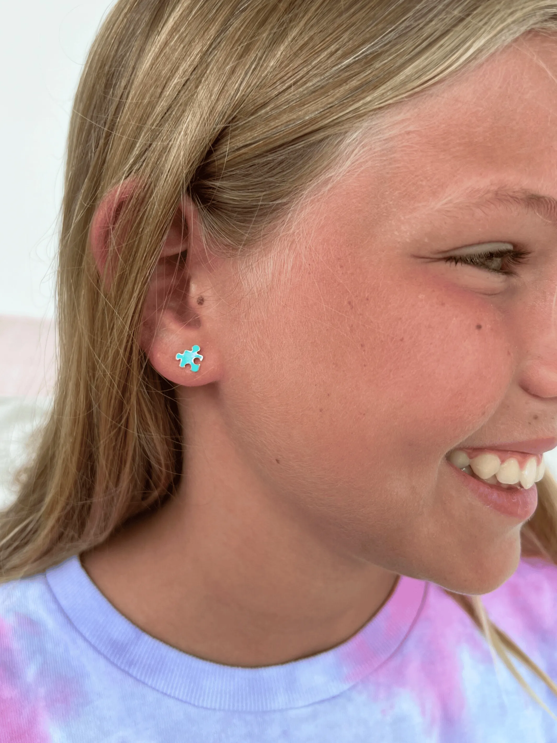 Kid Puzzle Piece Stud Earrings 14K