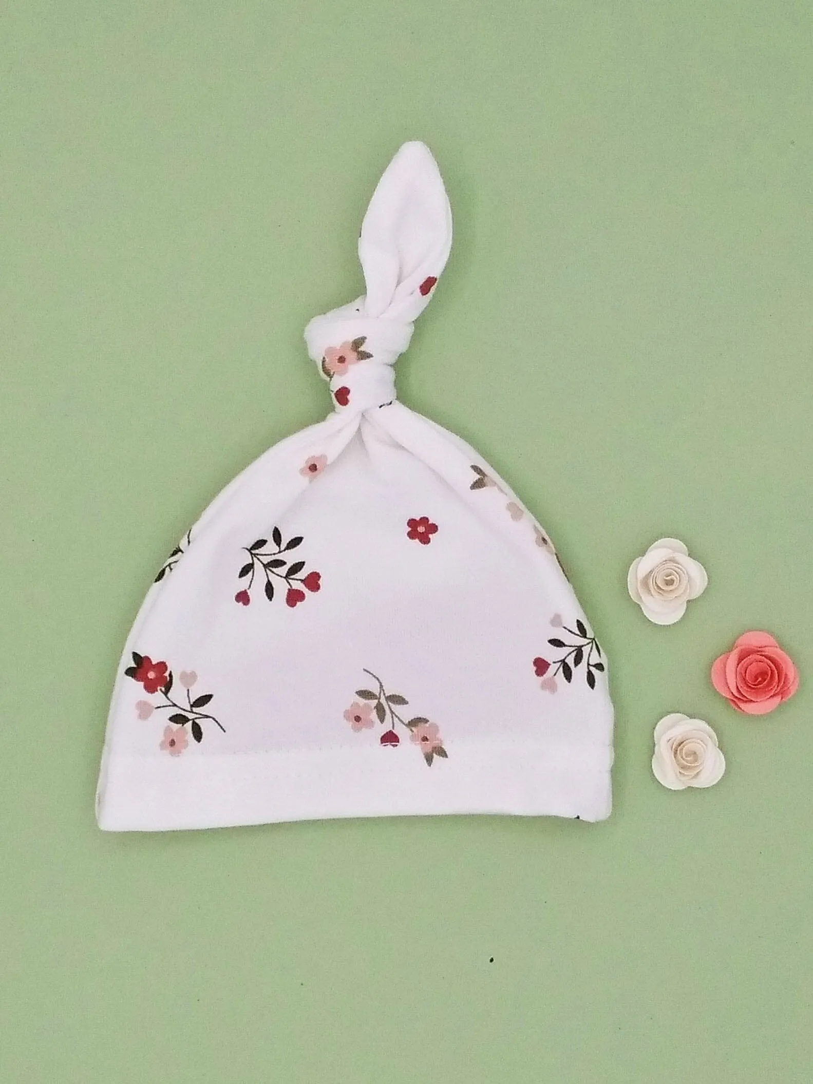 Knotted Hat, Beautiful Bloom