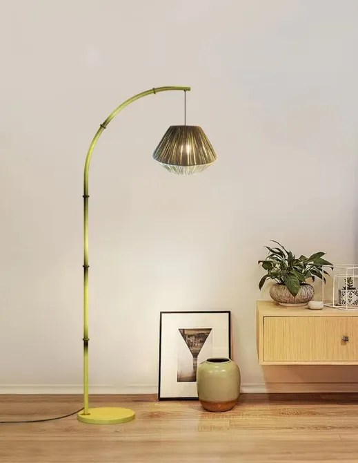 Loose Floor Lamp
