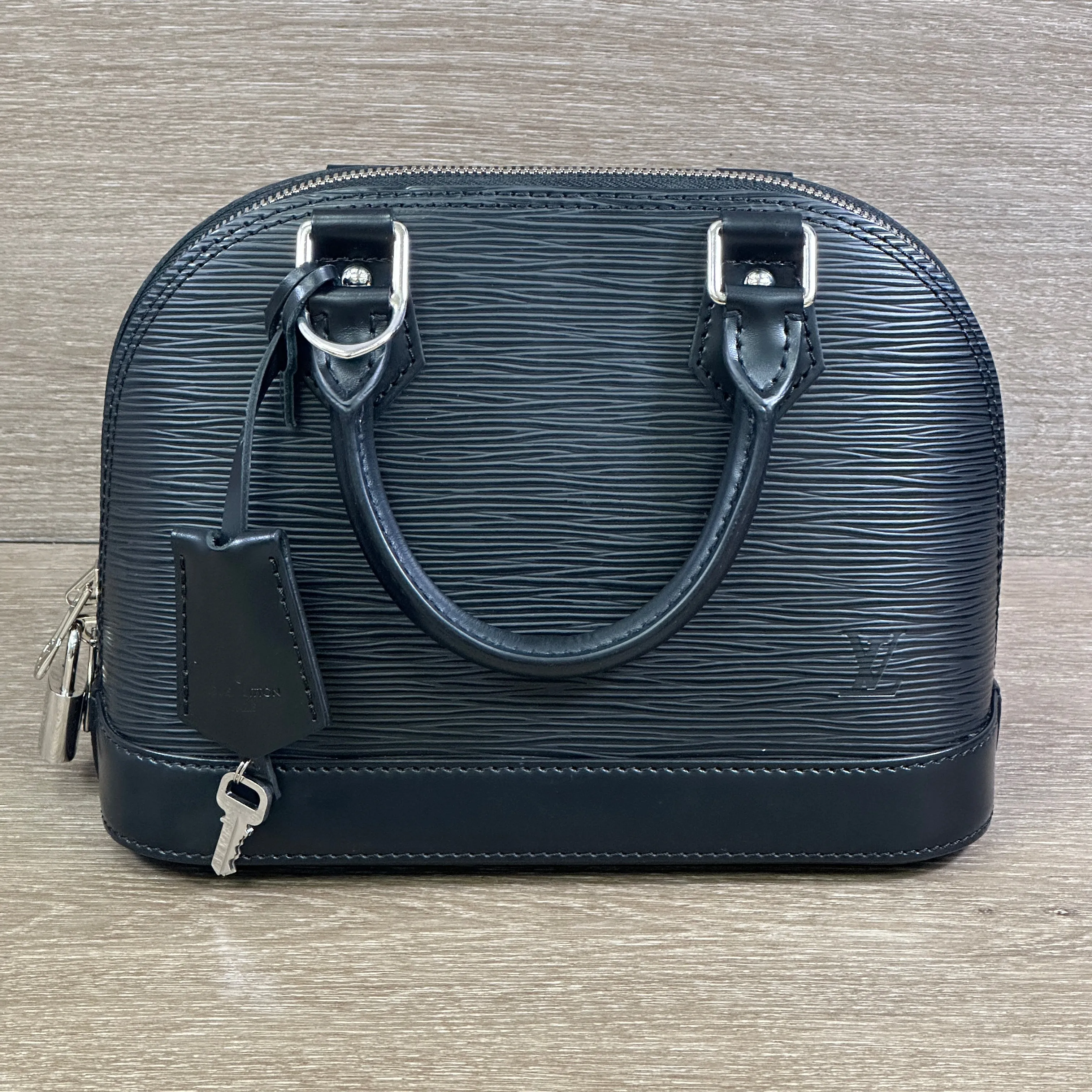 Louis Vuitton Alma BB Epi Leather - Black