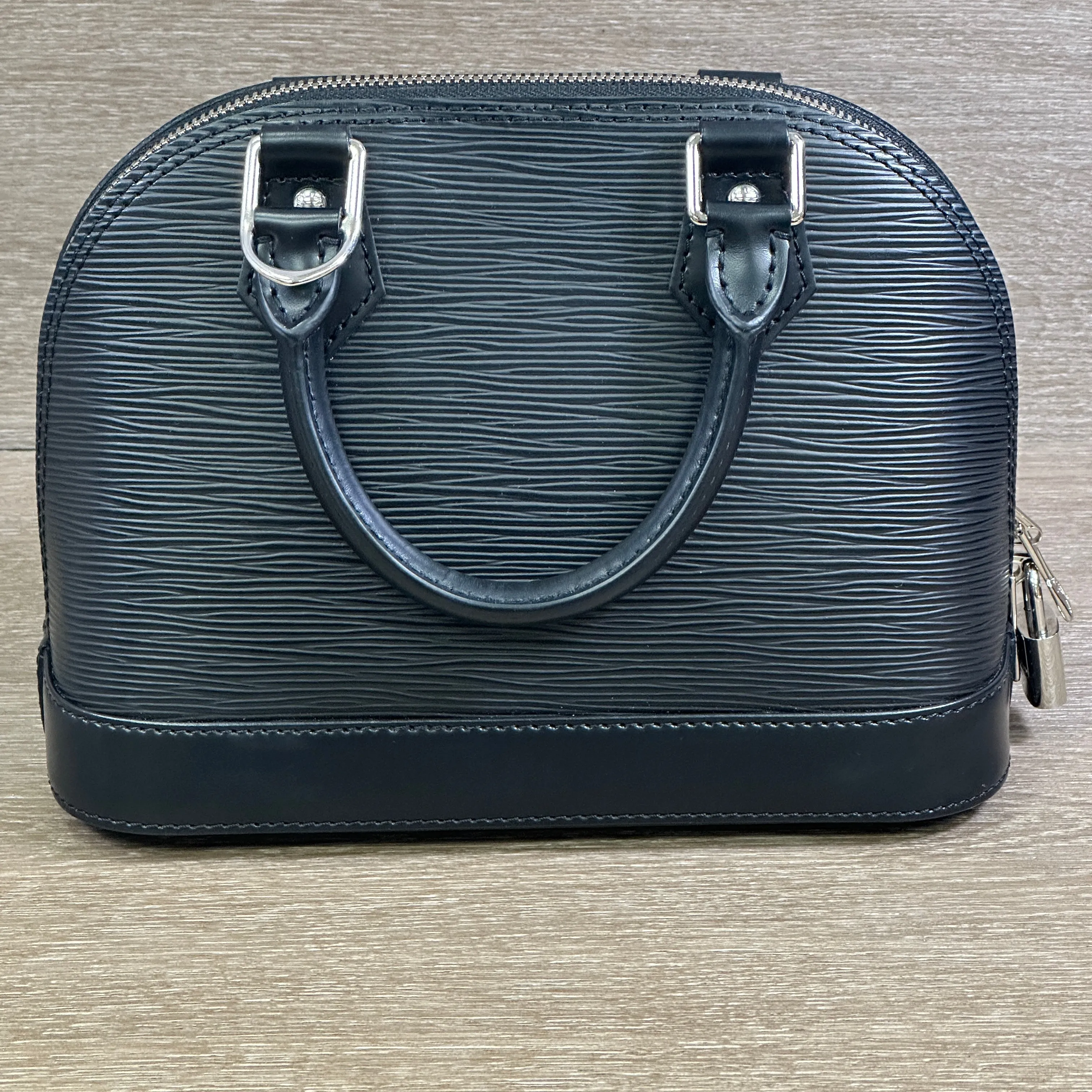Louis Vuitton Alma BB Epi Leather - Black