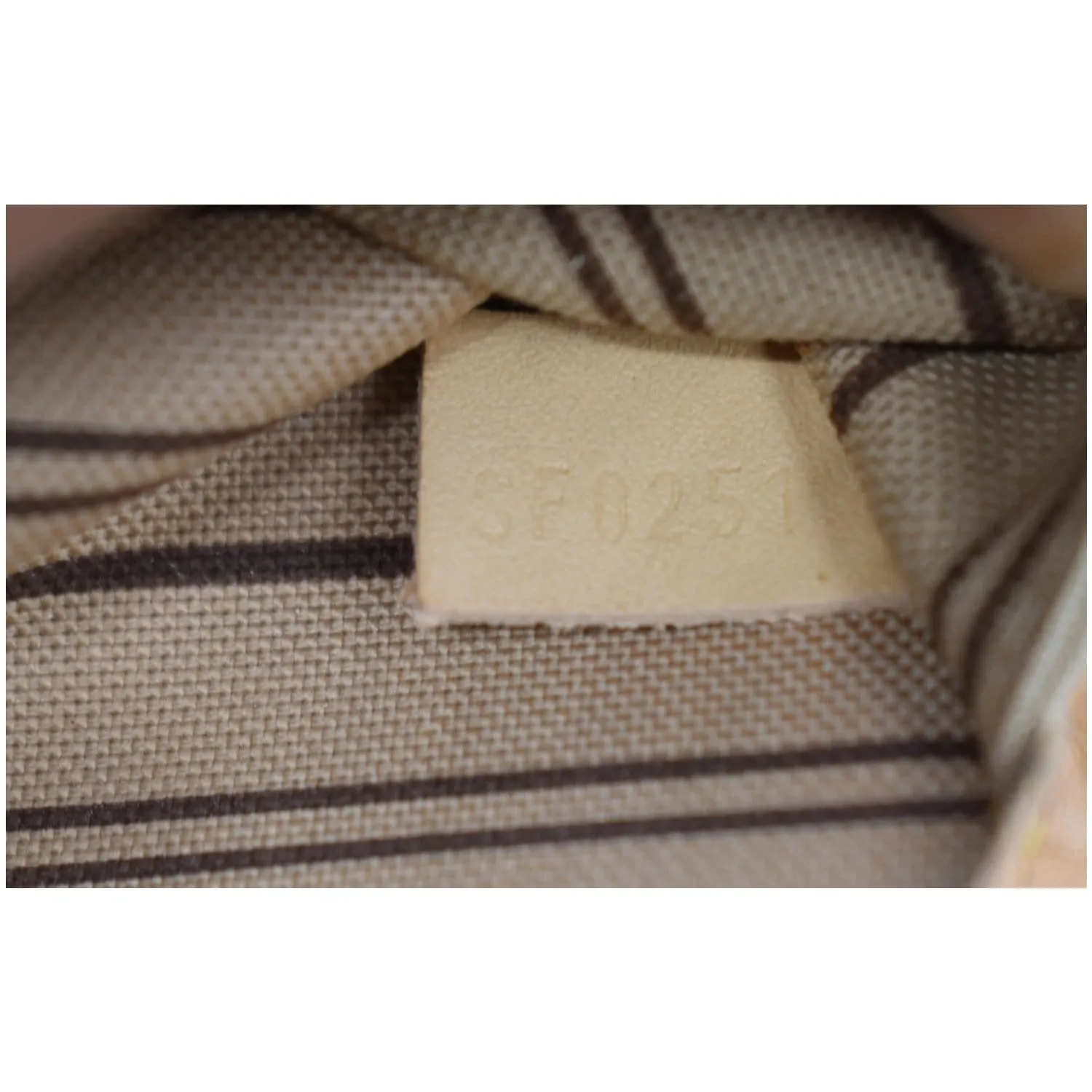 LOUIS VUITTON Neverfull GM Monogram Canvas Tote Bag Brown