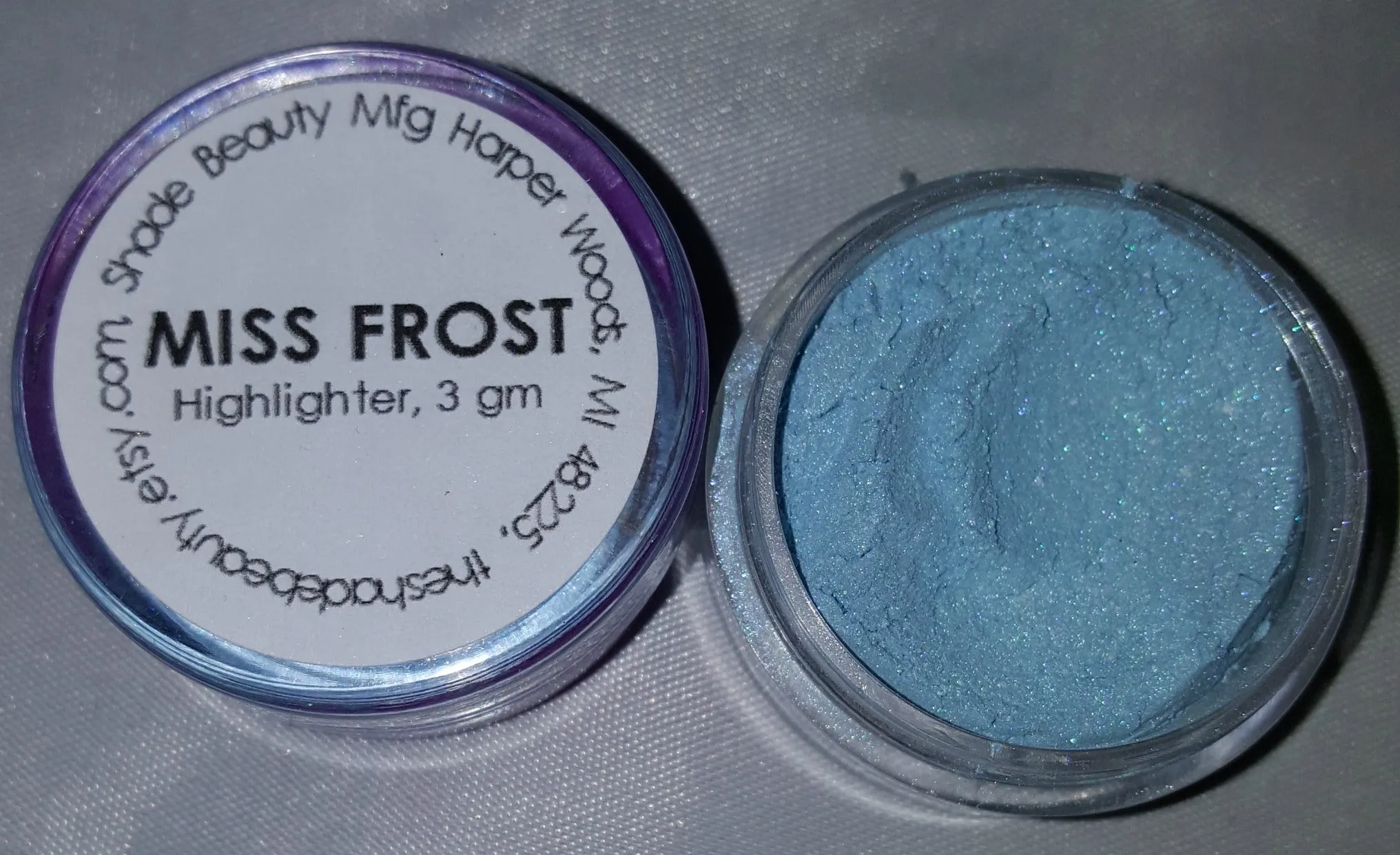 Miss Frost Loose Highlighter
