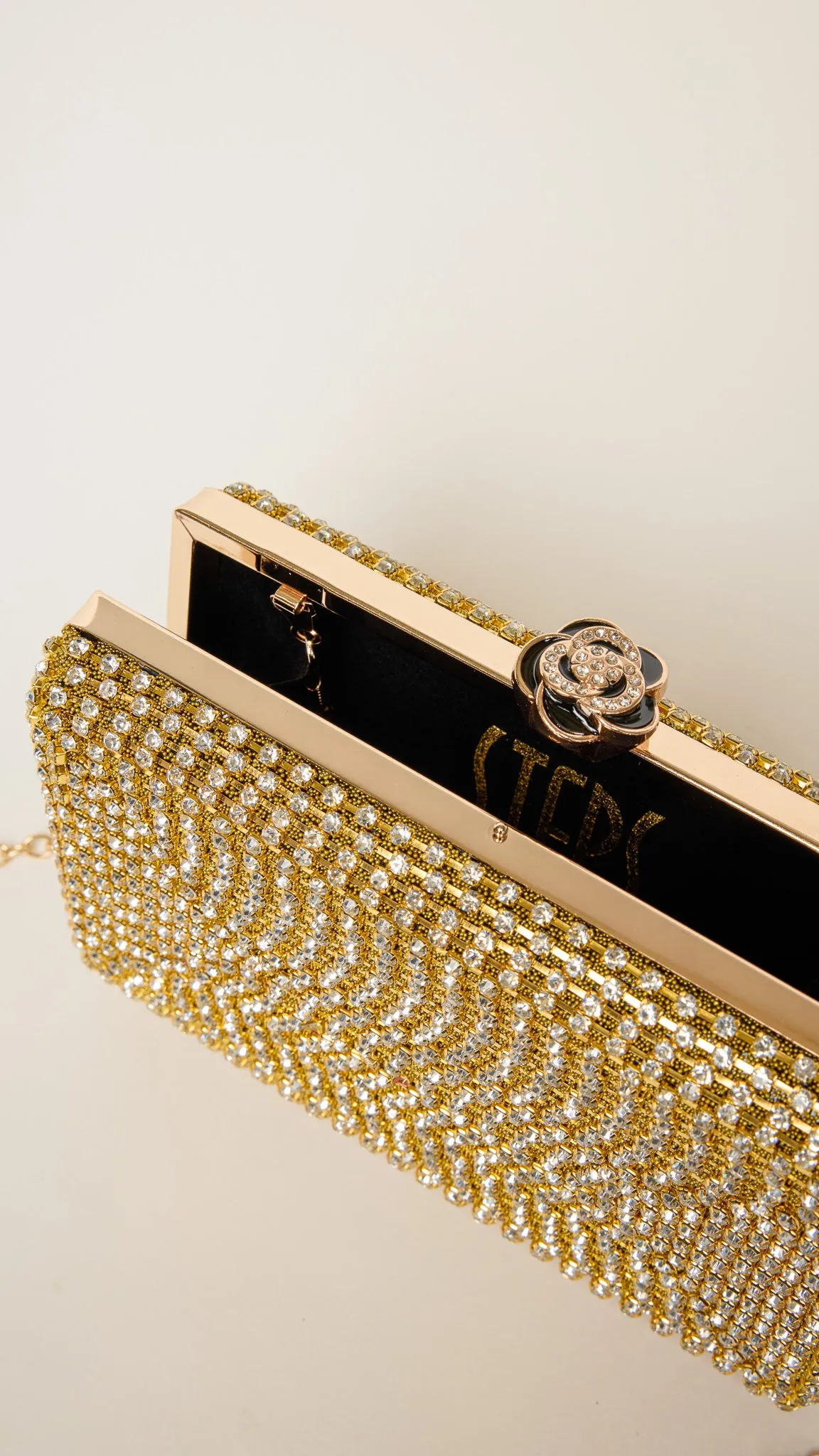 Nika Mini Clutch in Gold