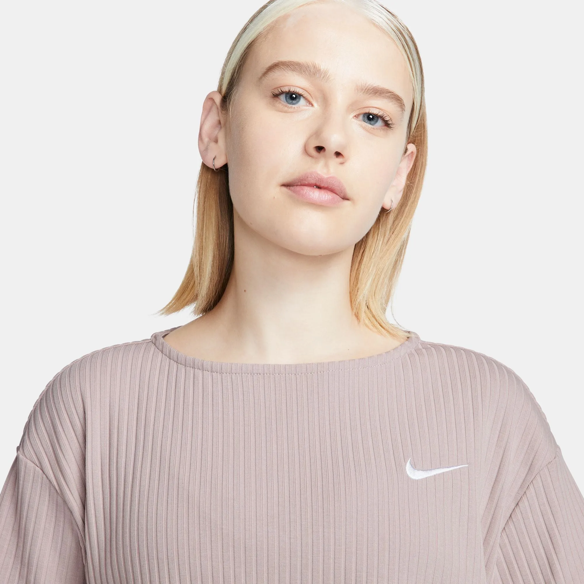 Nike Sportswear Women's Ribbed Jersey Short-Sleeve Top