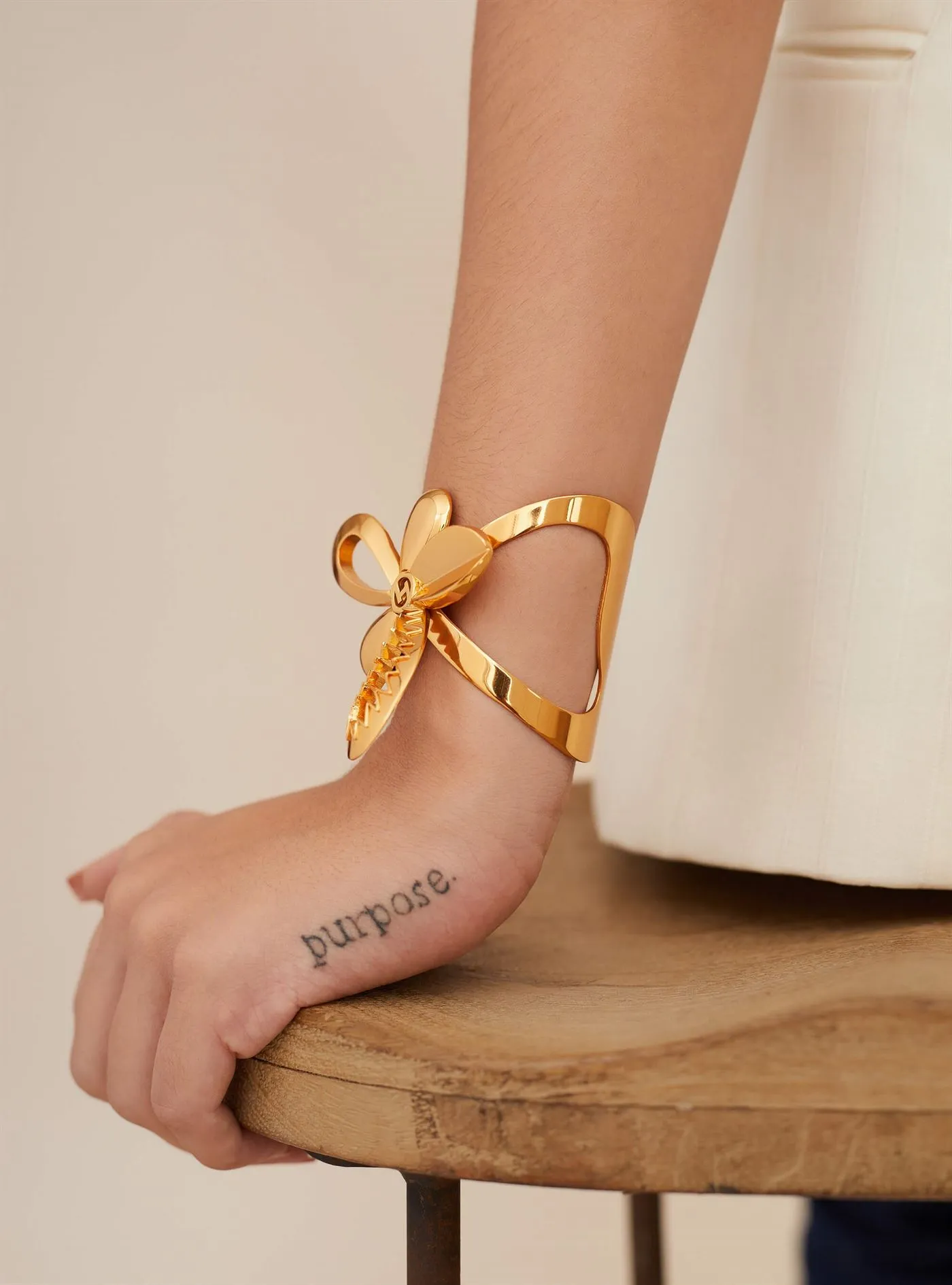 Outhouse   I   Oh Poppi Ninth Avenue Tuberose Handcuff Brass, Gold Accessories OHAW21HC031