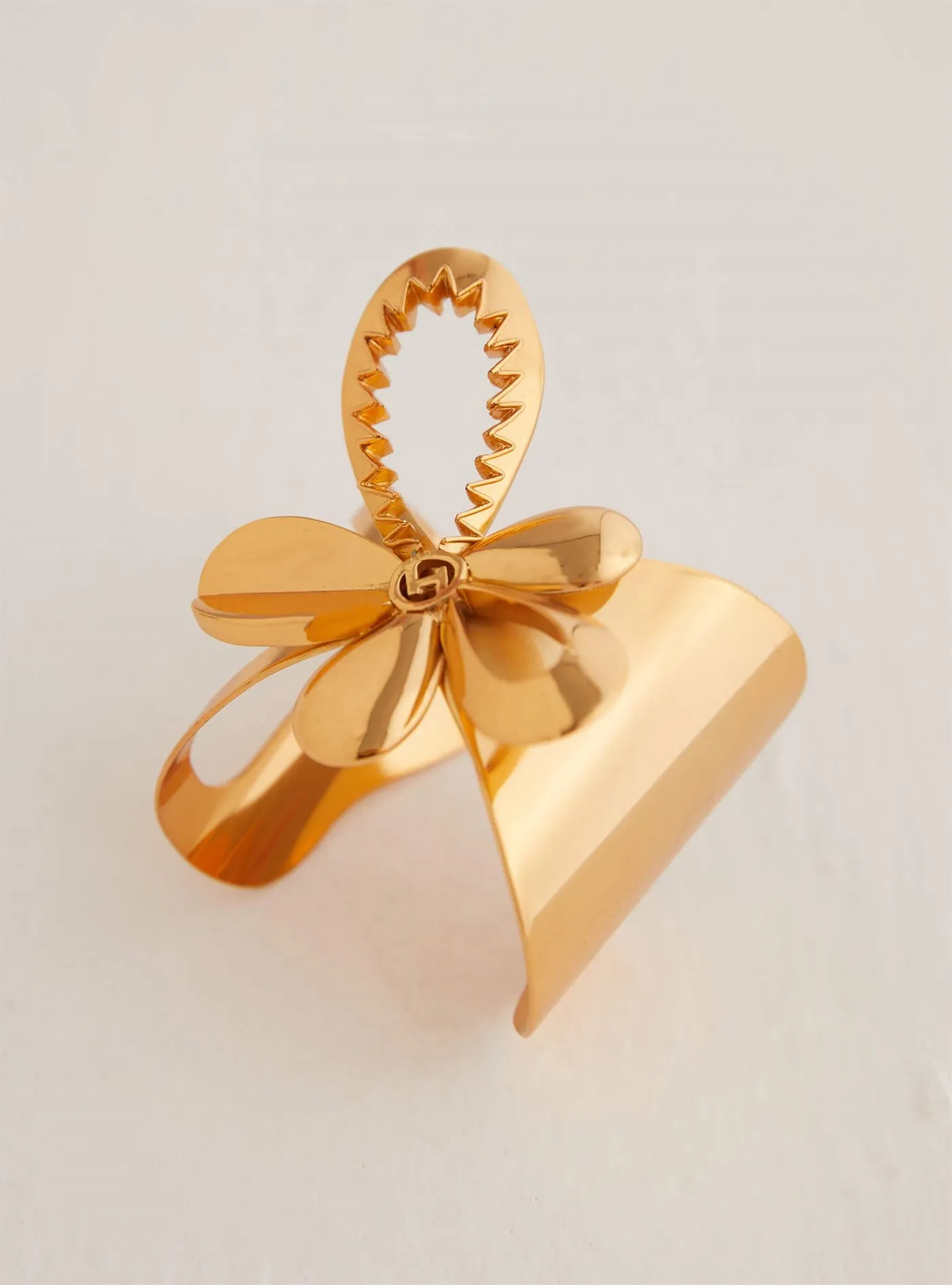 Outhouse   I   Oh Poppi Ninth Avenue Tuberose Handcuff Brass, Gold Accessories OHAW21HC031