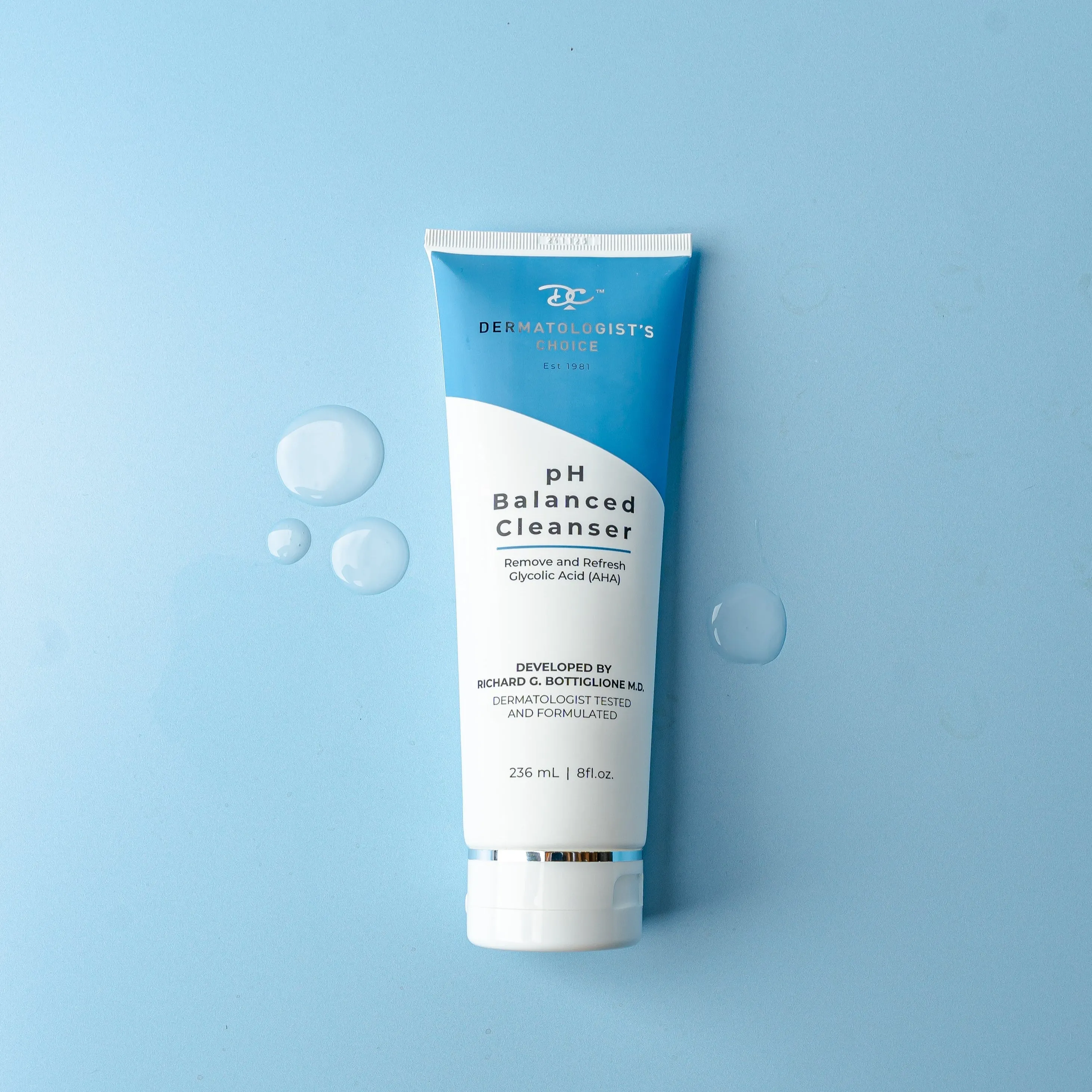 pH Balanced Cleanser with Glycolic Acid (AHA)