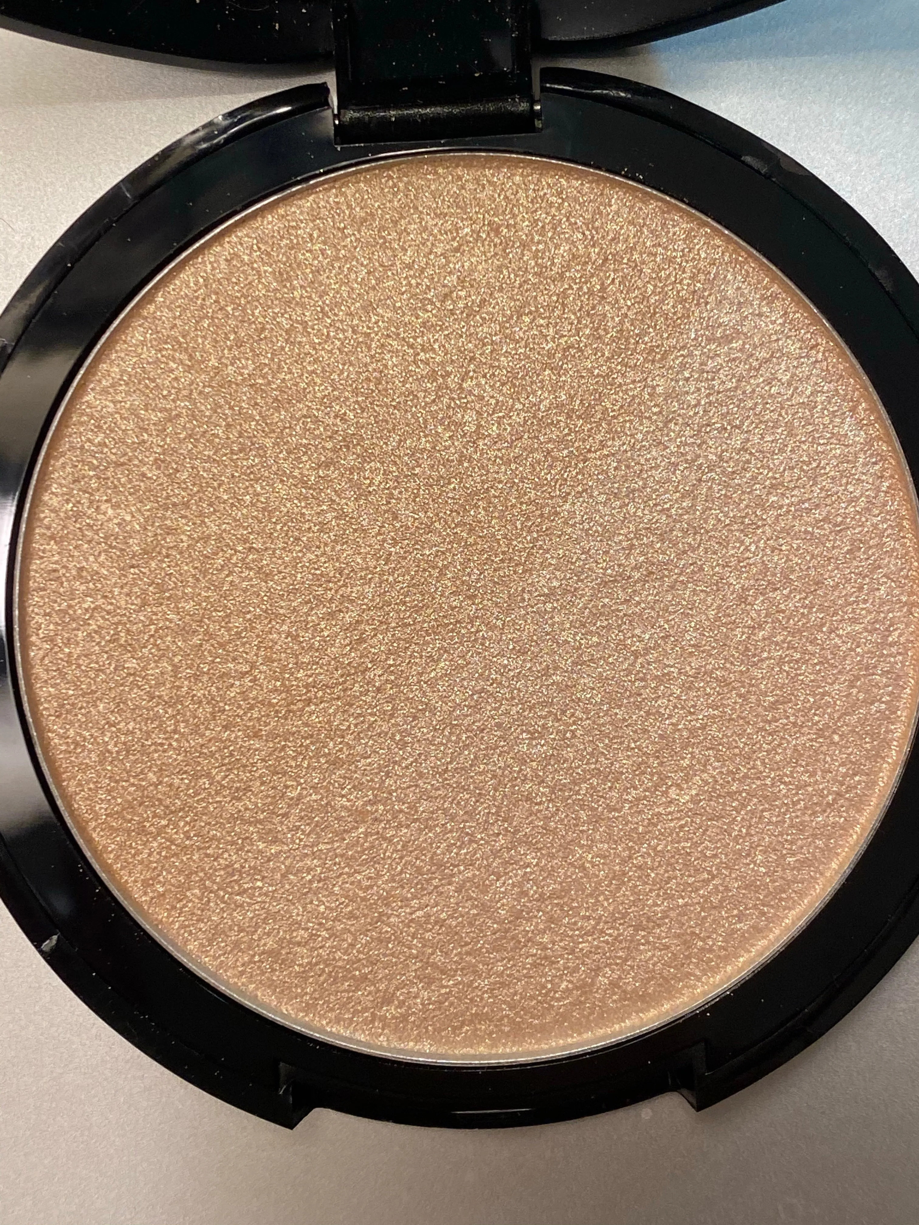 Powder Illuminator Compact