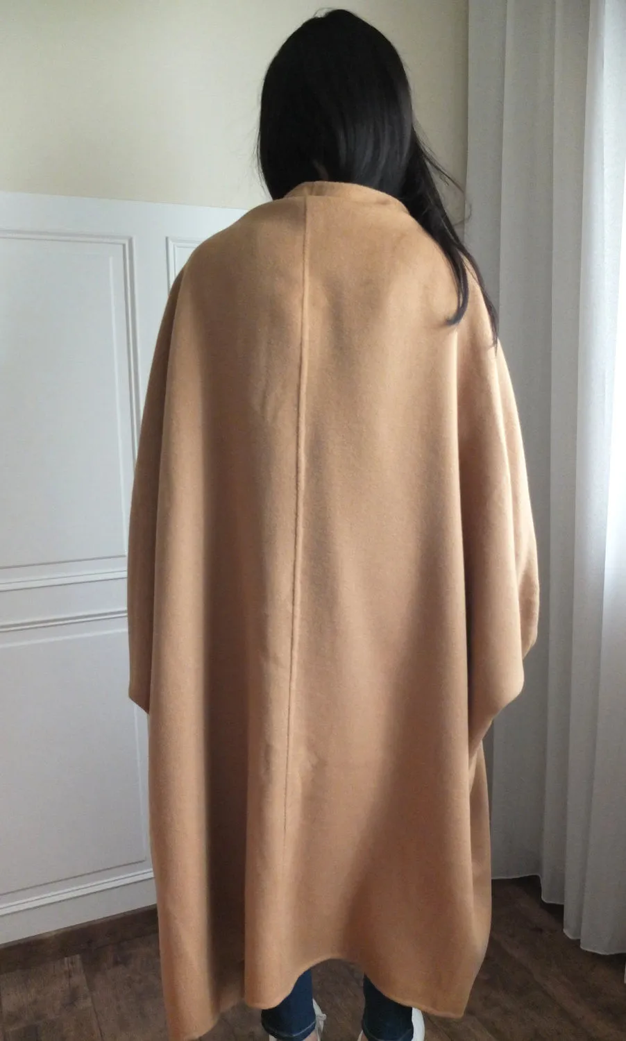Privé poncho (full sleeves)