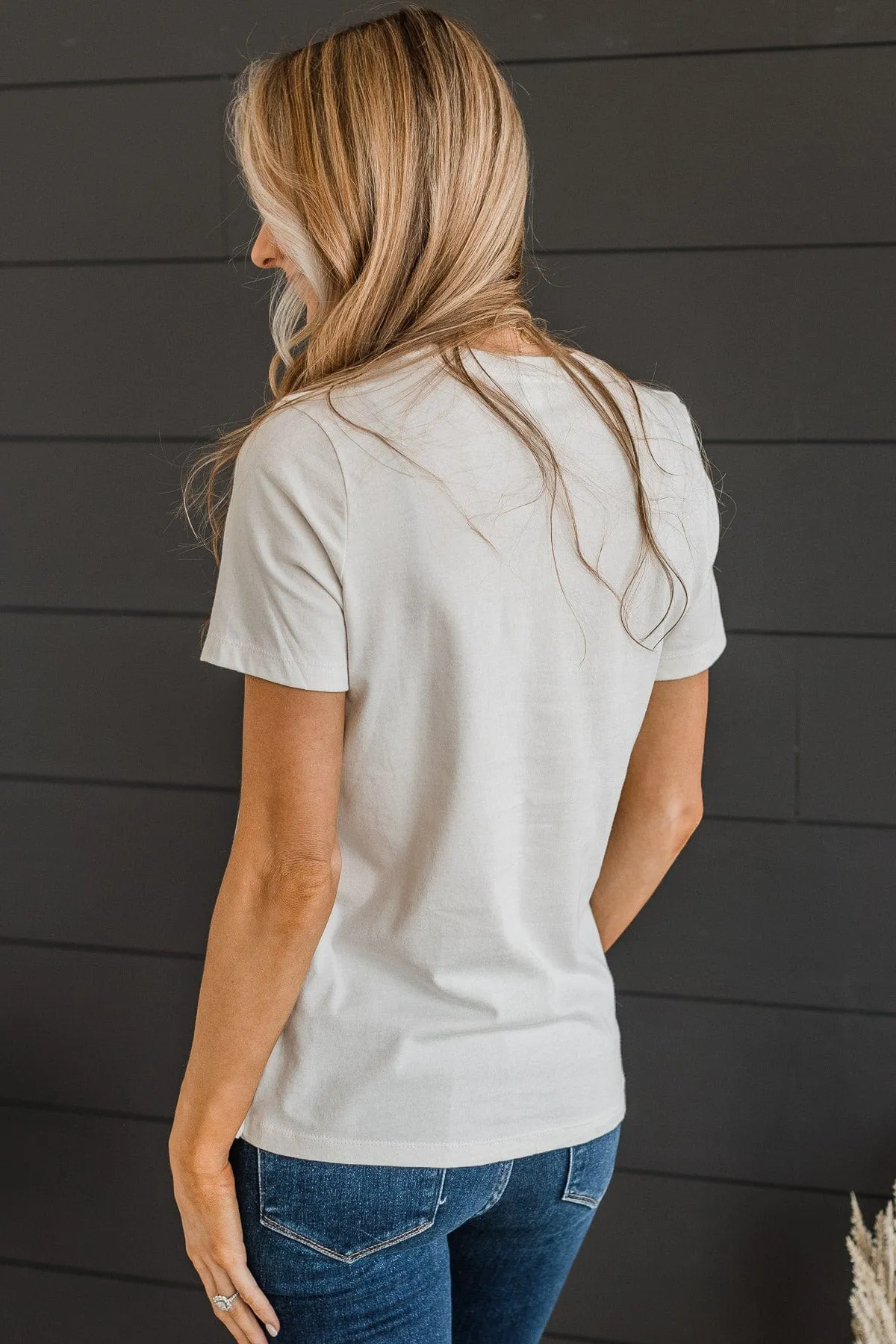 "Adventure Awaits" Graphic Tee- Light Cream