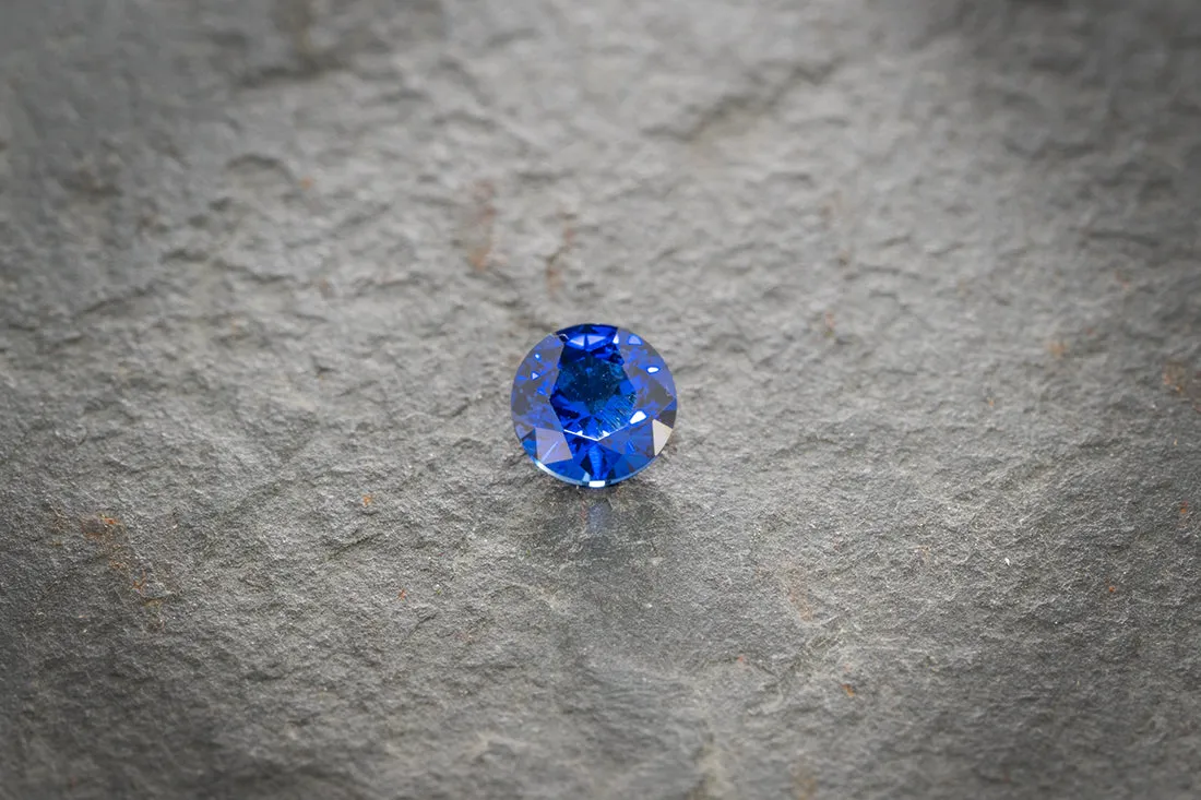 Sapphire [Lab Grown]