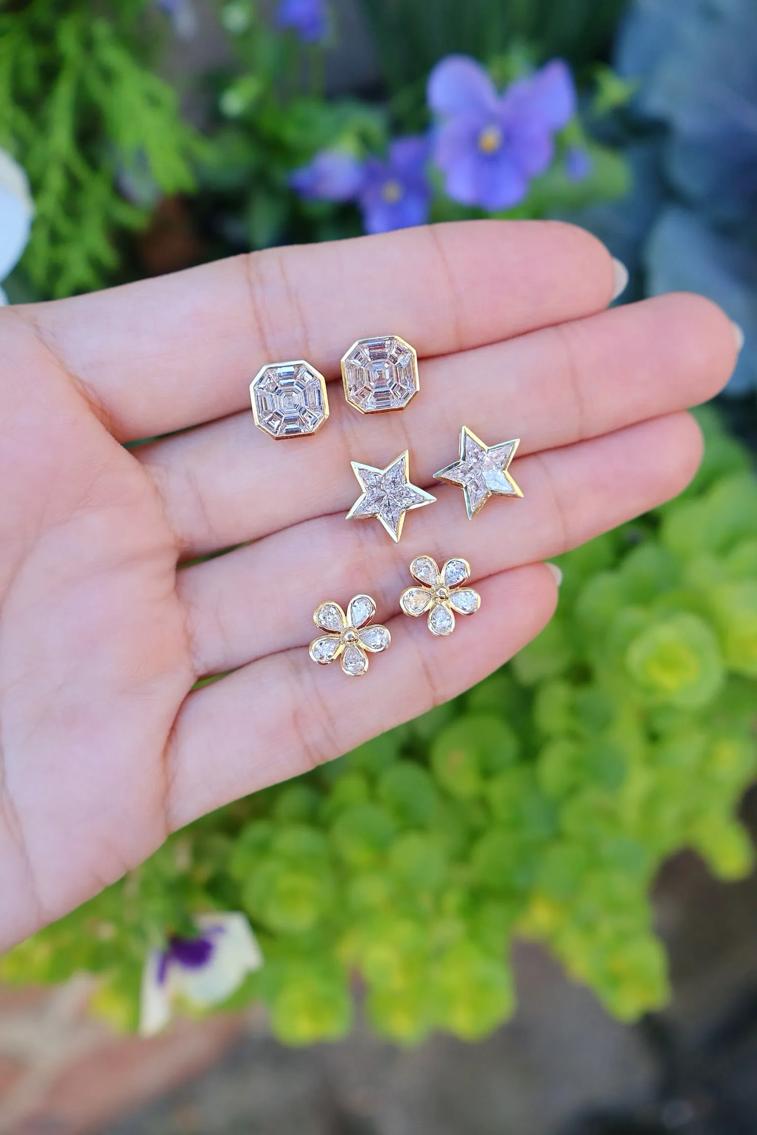 Scintilate Diamond Flower Earrings