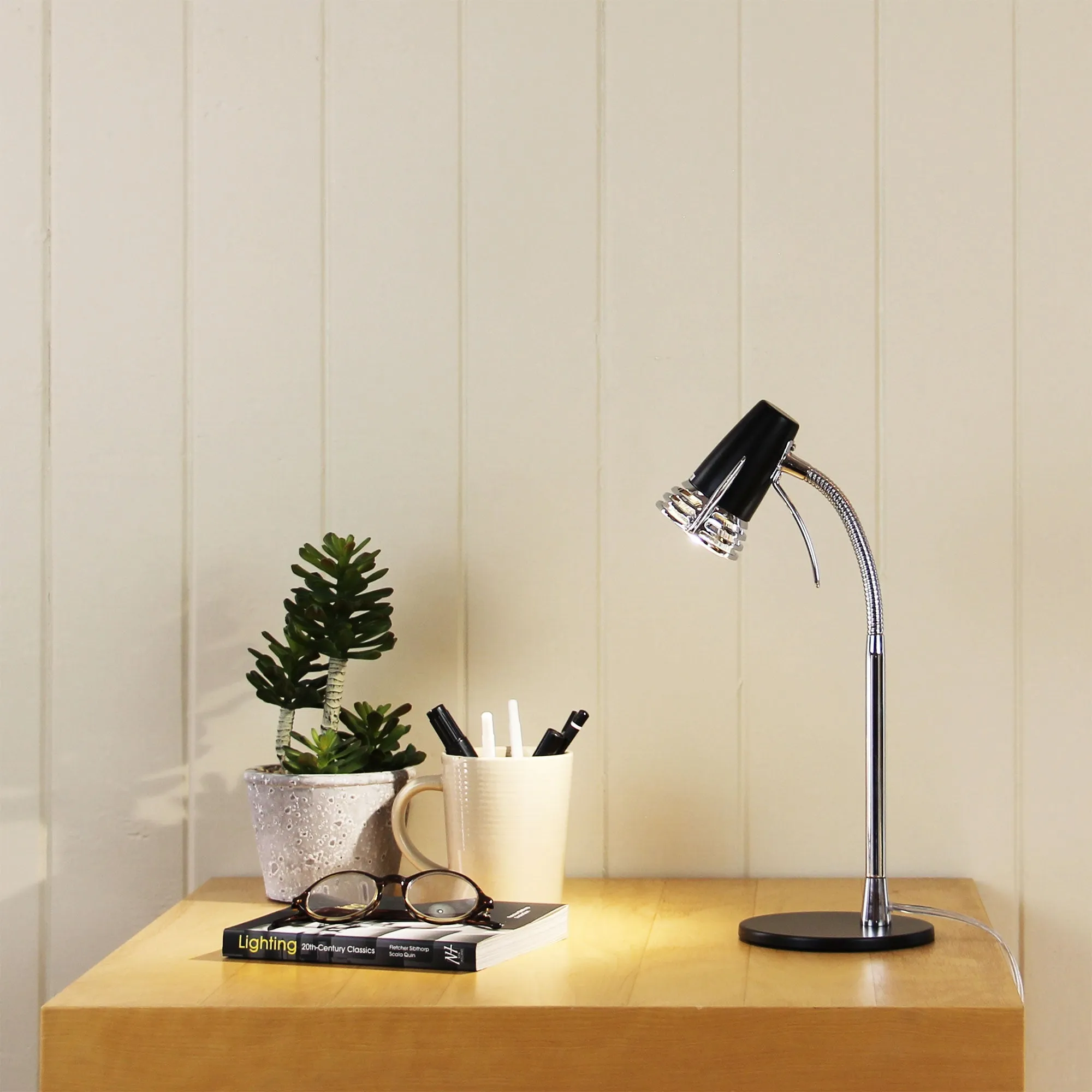 SCOOT Compact LED Task Lamp Matt Black