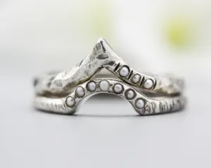 Silver hammer texture design band ring with tiny 3 freshwater pearls set with silver hammer texture band ring with tiny 7 freshwater pearls