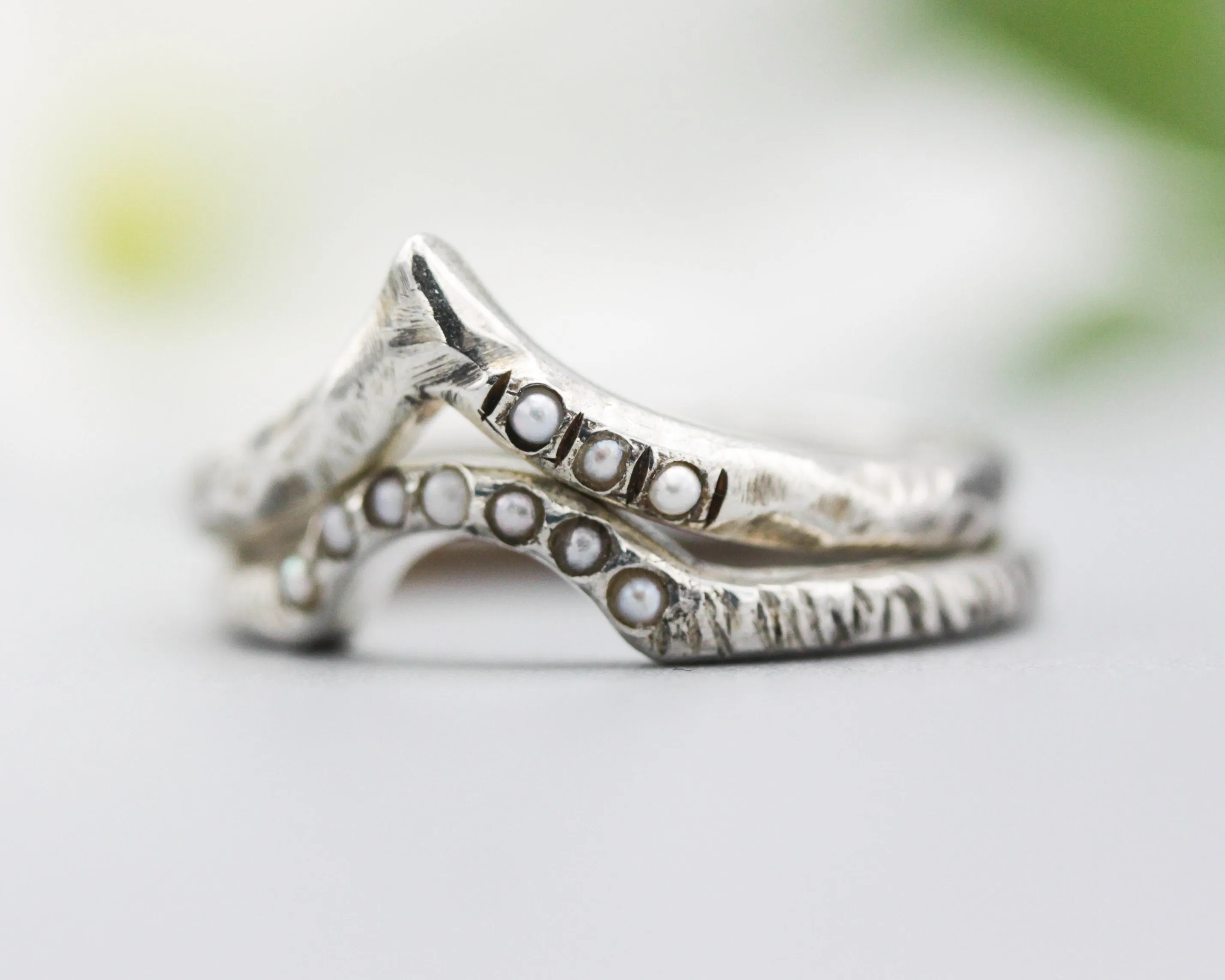 Silver hammer texture design band ring with tiny 3 freshwater pearls set with silver hammer texture band ring with tiny 7 freshwater pearls