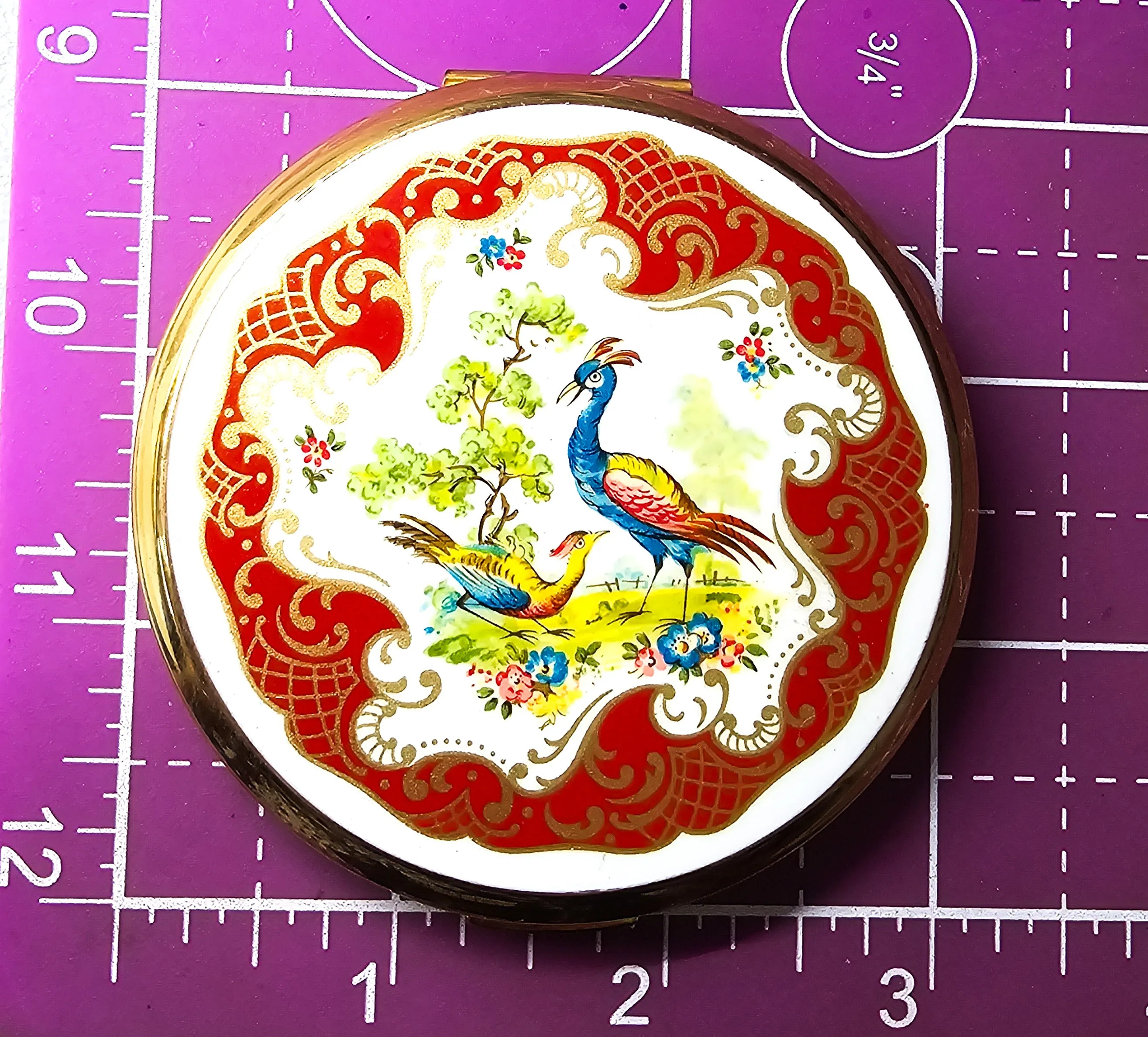 Stratton England red Persian Bird of Paradise compact with original pouch New old stock