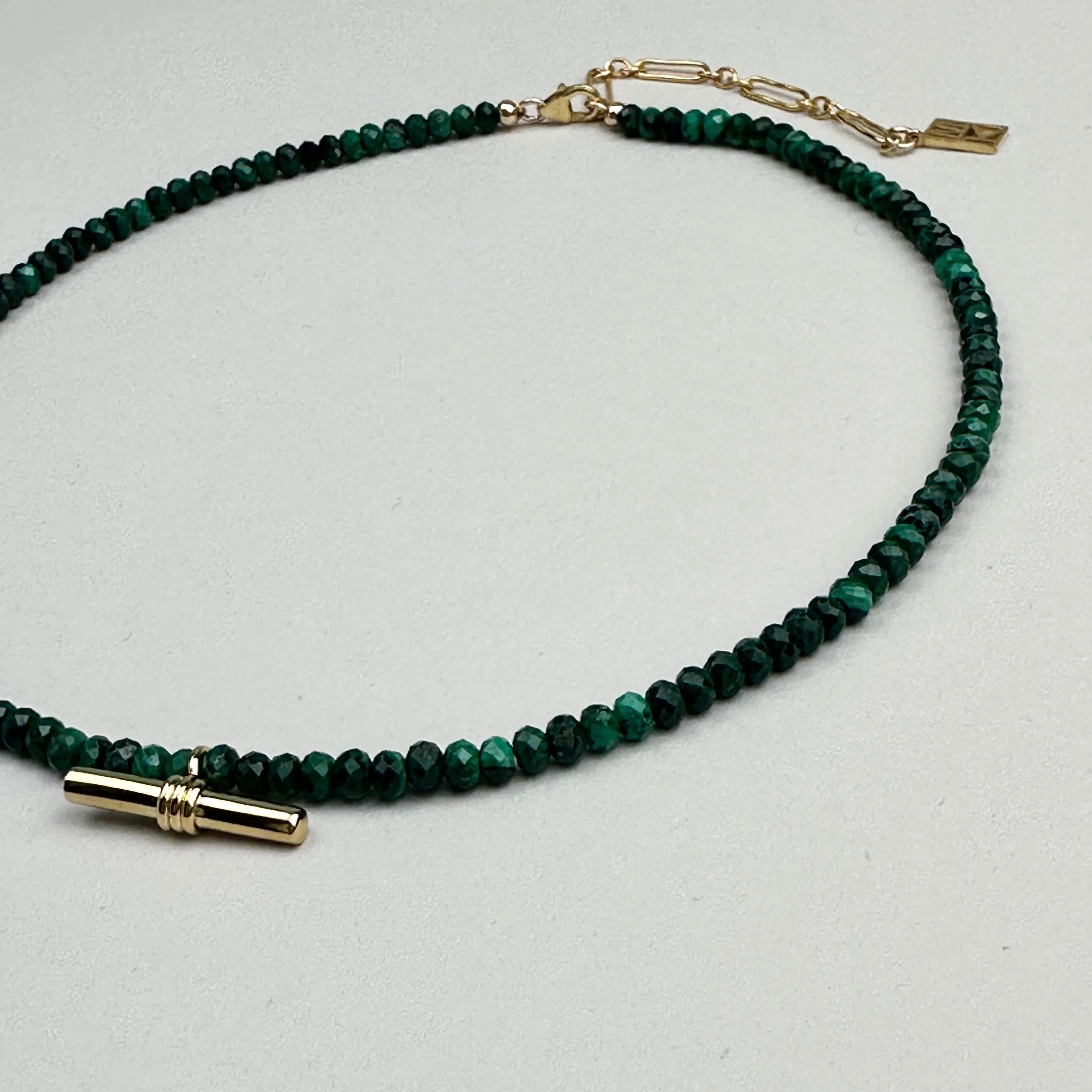 Tiny Beads Necklace - Malachite with Tiny Bar