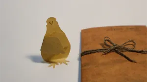 Tiny Bird (Gimmick and Online Instructions) by Hugo Choi
