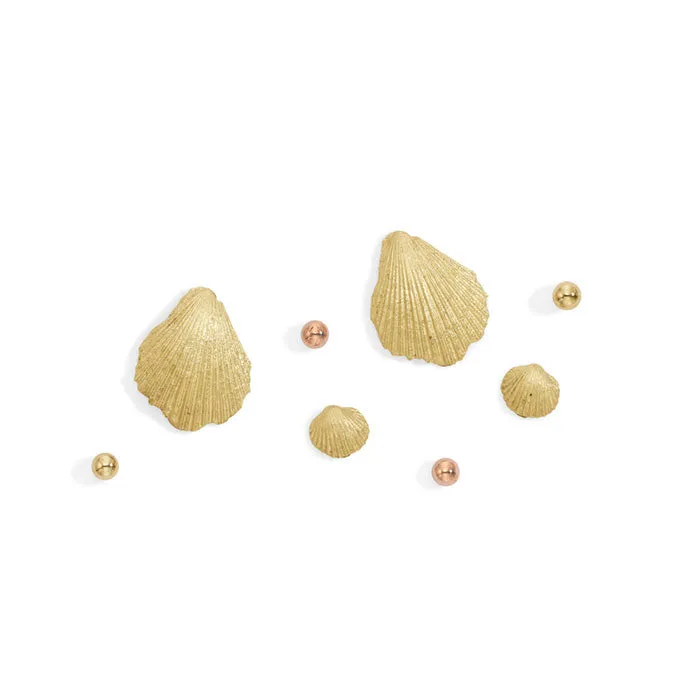 tiny dot stud