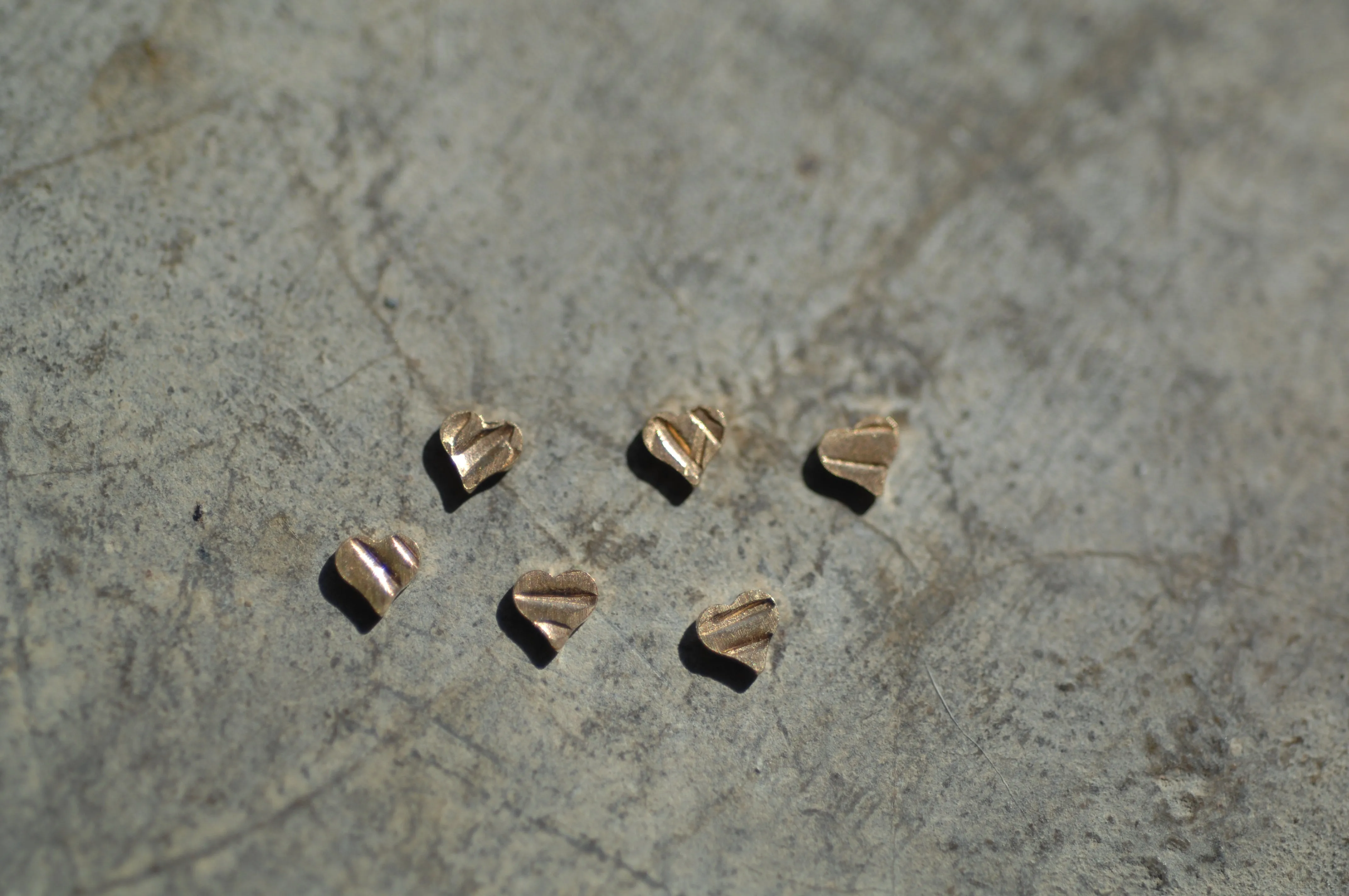 Tiny Metal Hexagon Heart Classic 2.7mm x 3.3mm