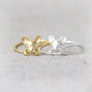 Tiny Mouse Ring