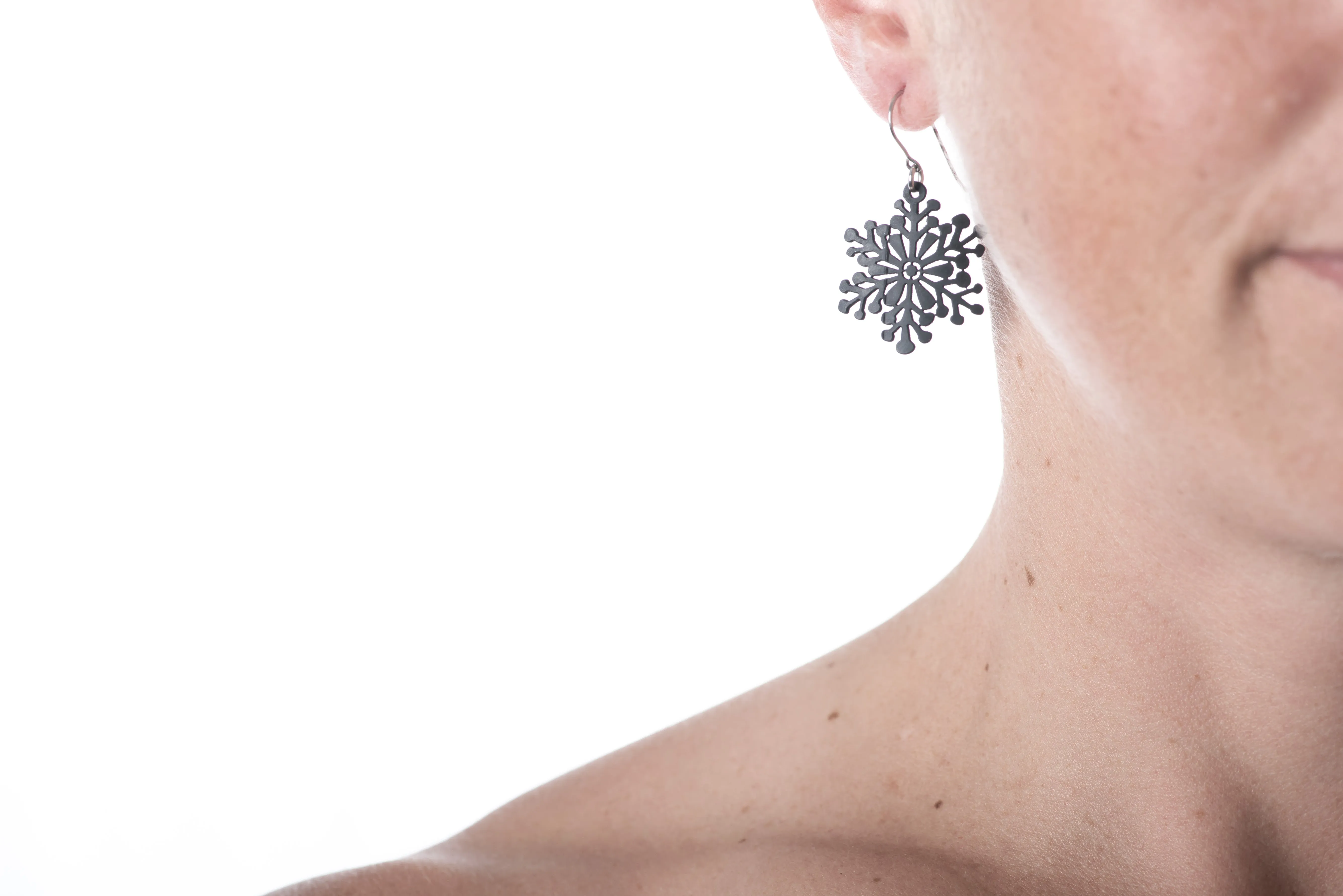Tiny Snowflake Earring