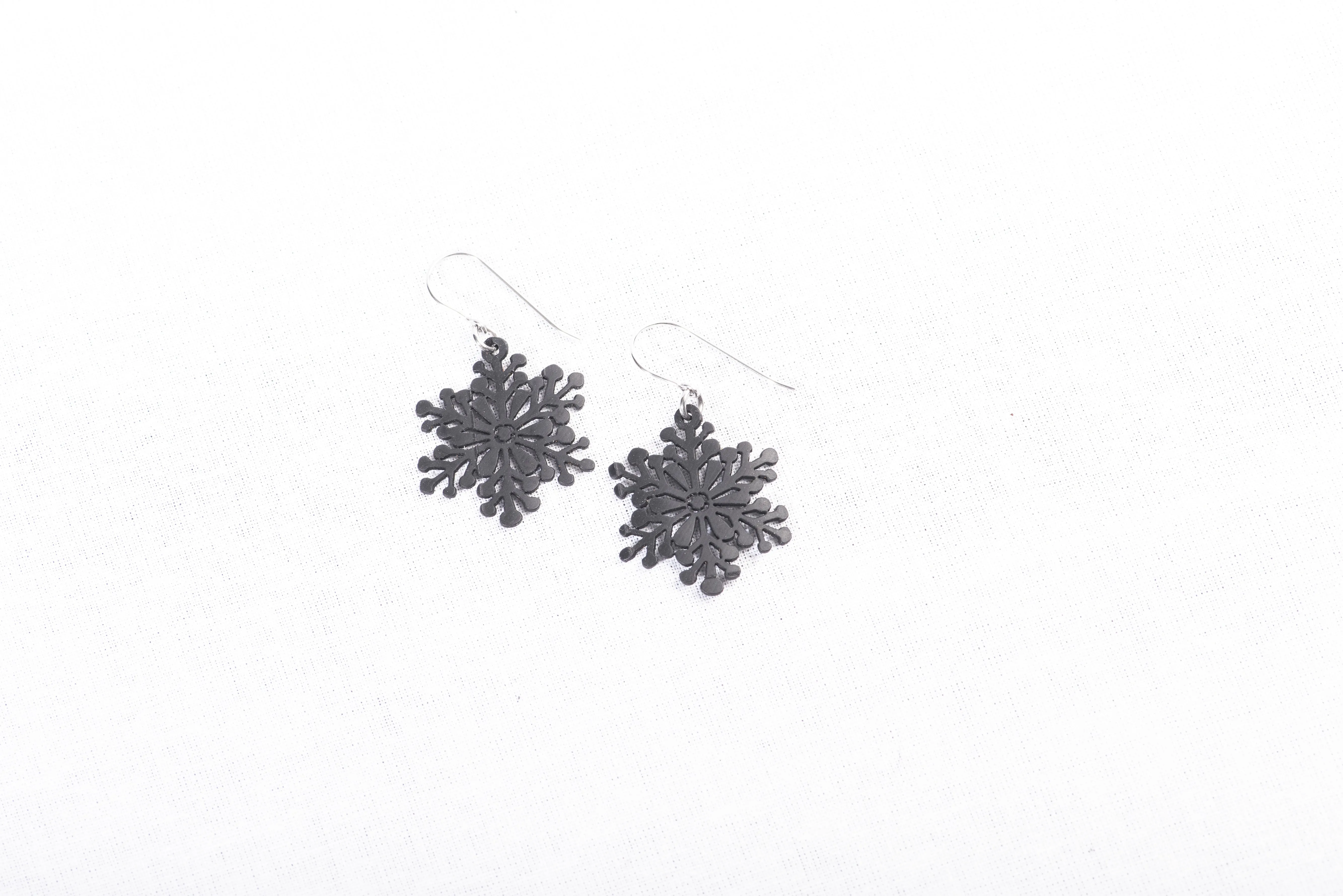 Tiny Snowflake Earring