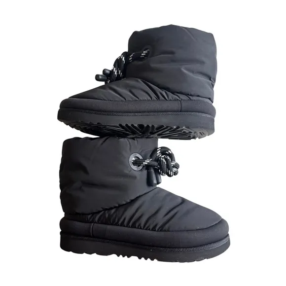 UGG Kids Classic Maxi Short Boot Black Nylon Puff Bootie Little Kid Size 2