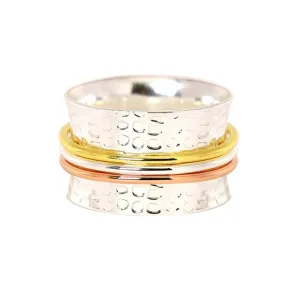 Vera Spinner Ring