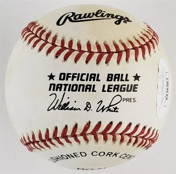 Willie Mays Signed NL Baseball (JSA LOA) San Francisco Giants /HOF 1979 /660 HRs