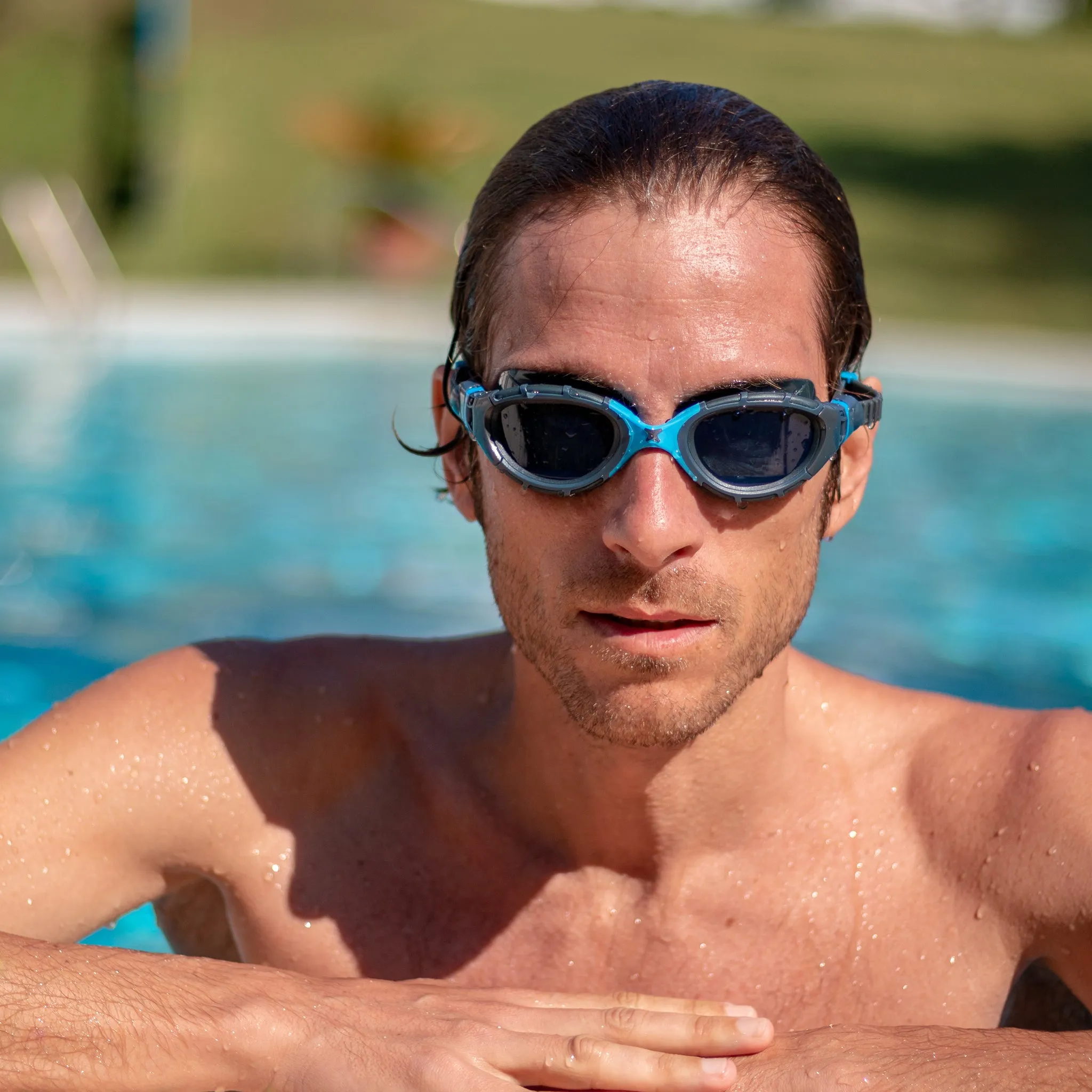Zoggs Predator Flex Goggles Regular Profile Fit Smoke Tinted Lens